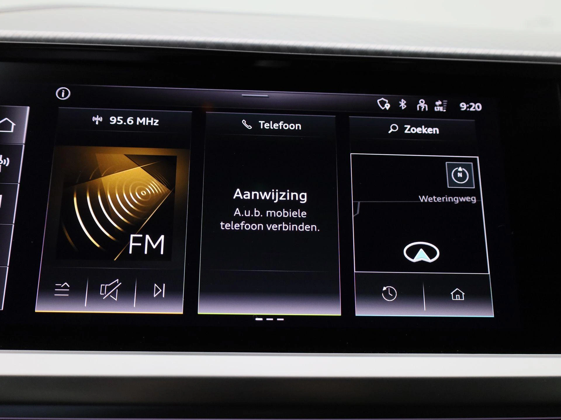 Audi-Q4 e-tron-image-17