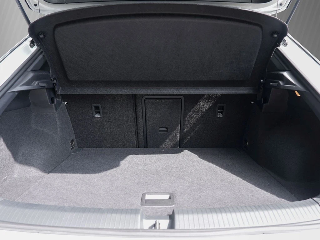 Volkswagen-T-Roc-image-5