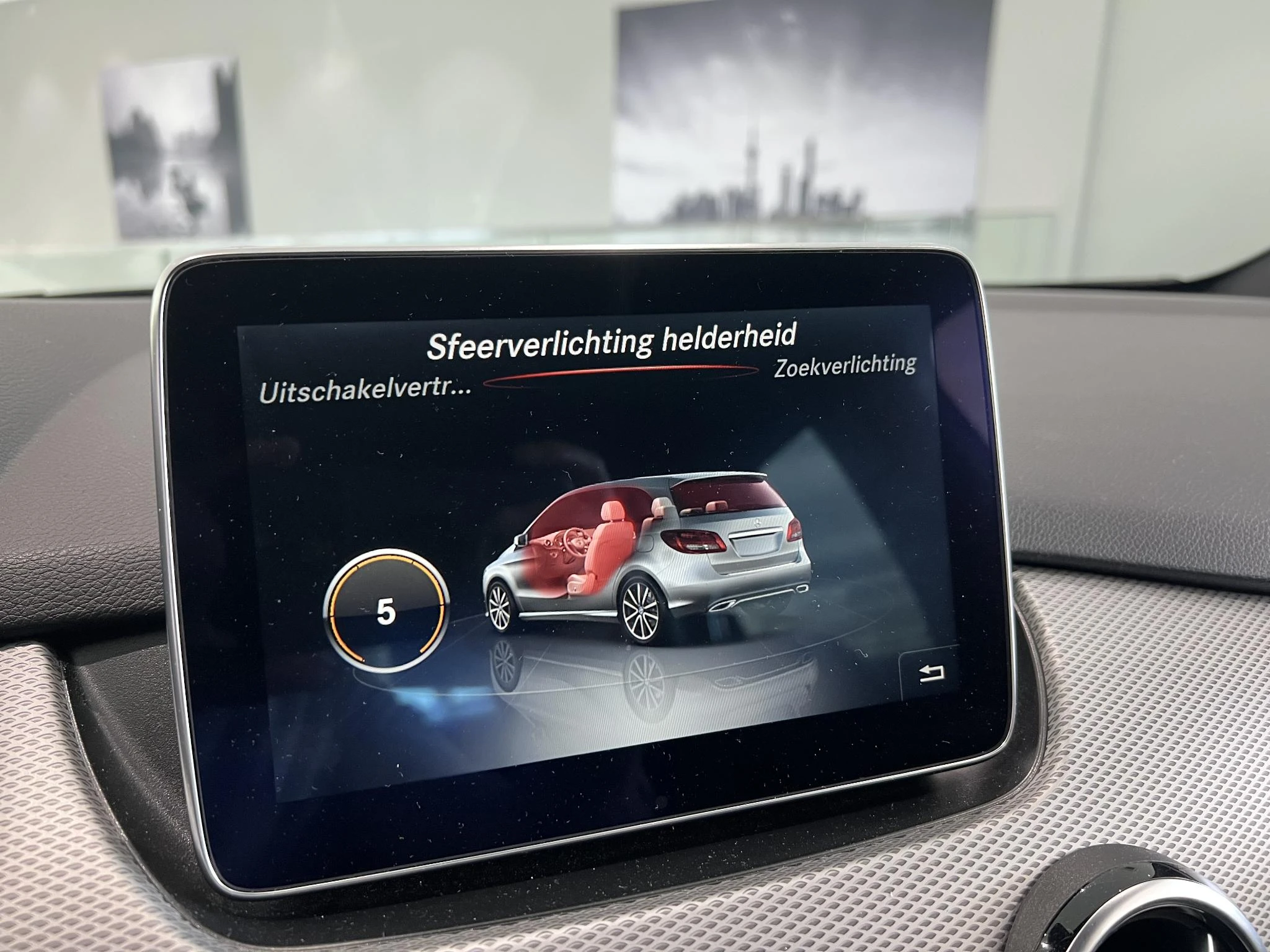 Mercedes-Benz-B-Klasse-image-19