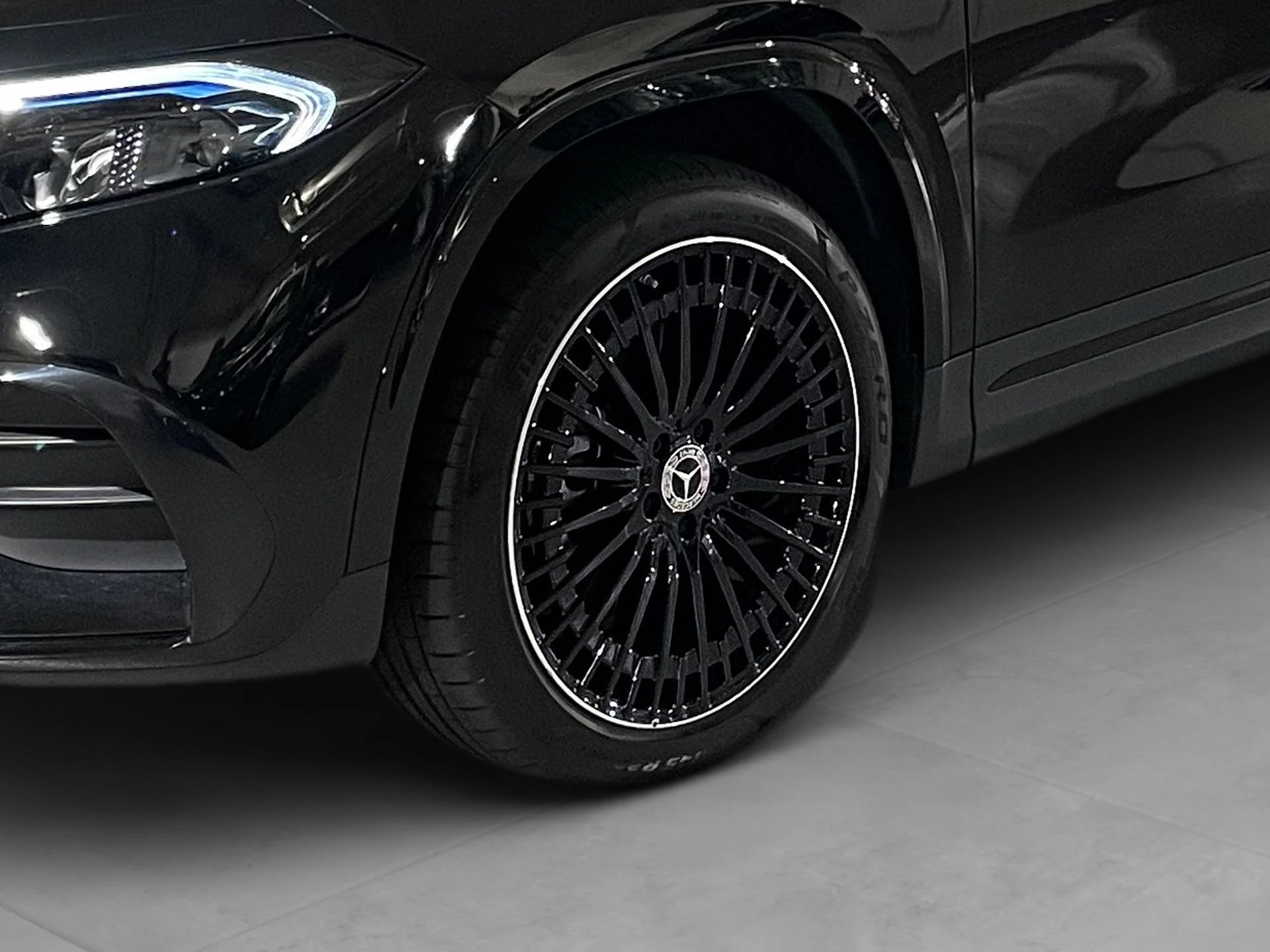 Mercedes-Benz-EQA-image-21