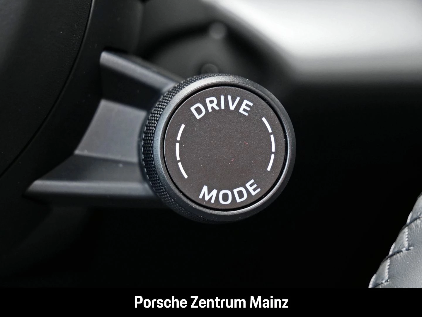Porsche-Macan-image-26