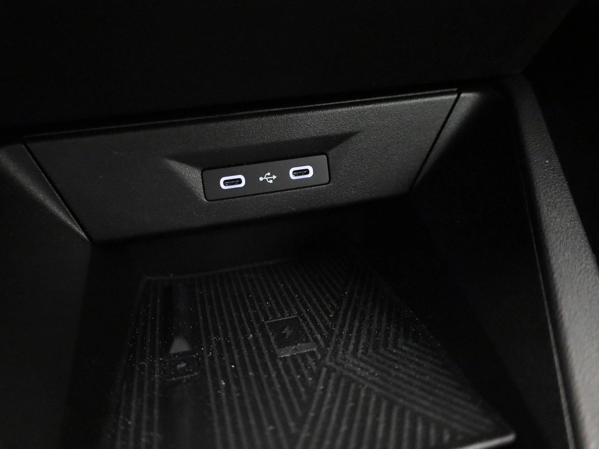 Renault-Clio-image-23