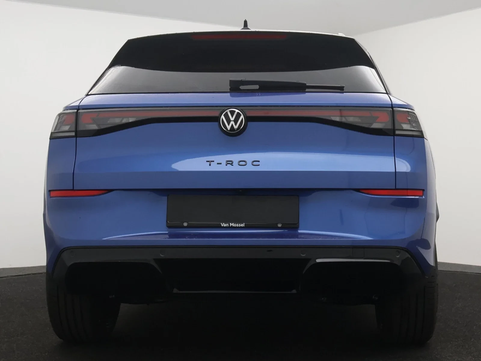Volkswagen-T-Roc-image-3