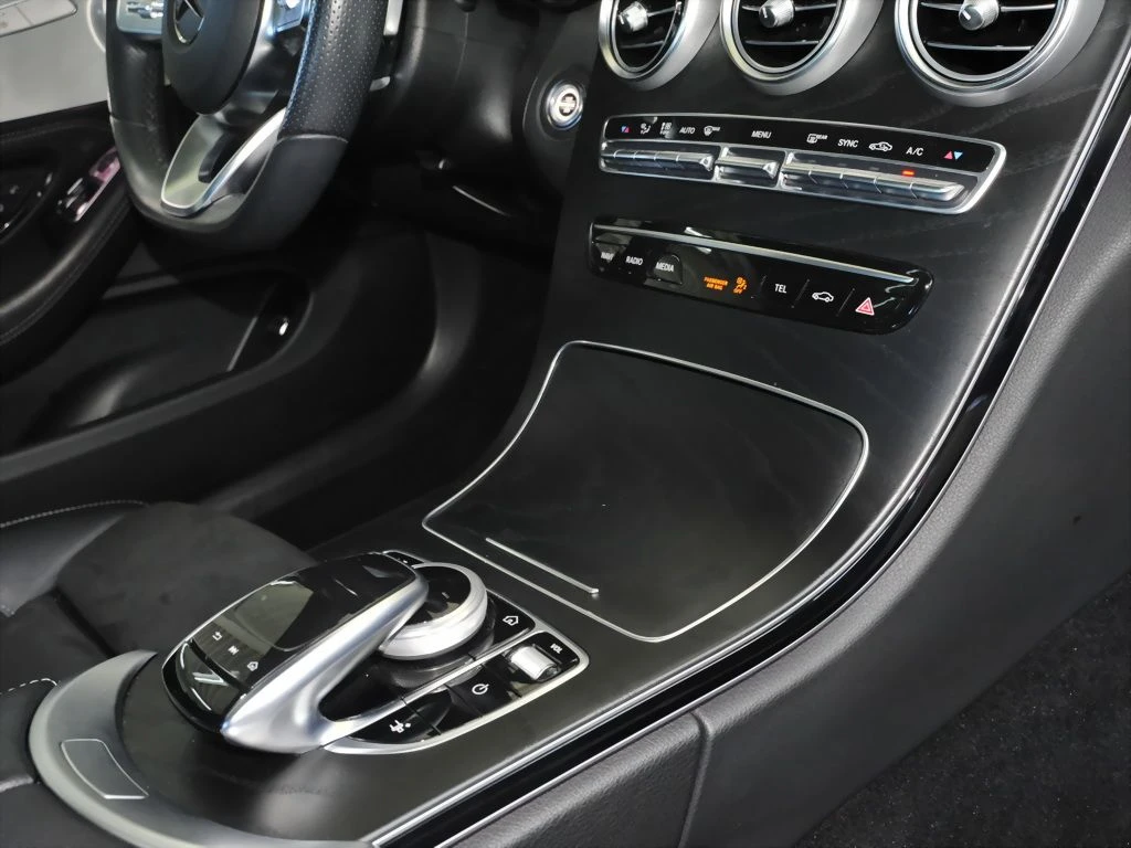 Mercedes-Benz-C-Klasse 200-image-11