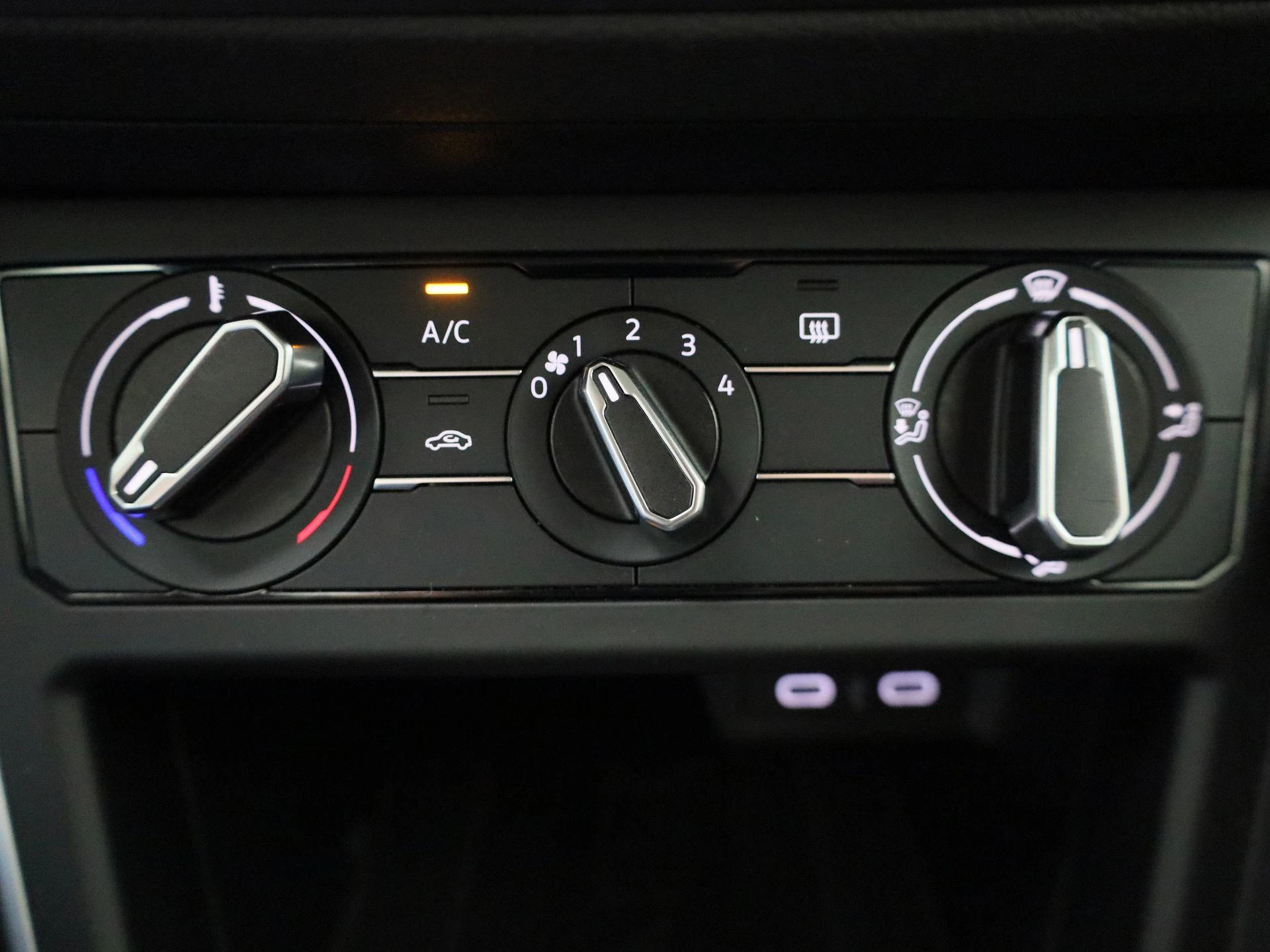 Volkswagen-Polo-image-20
