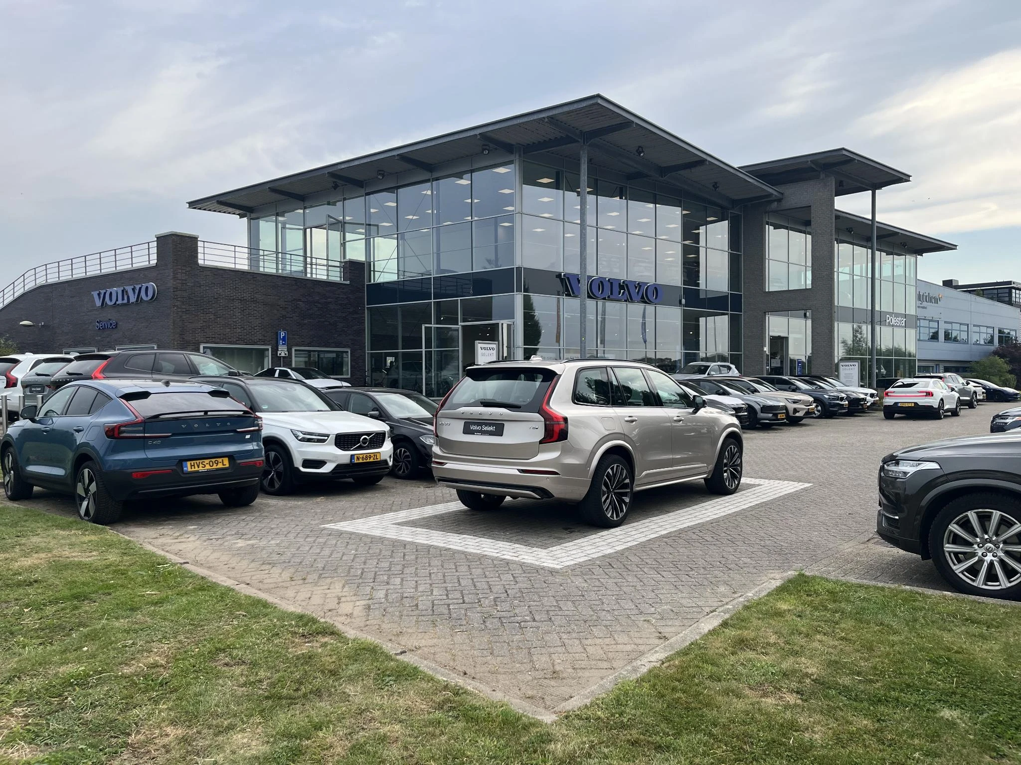 Volvo-XC90-image-28