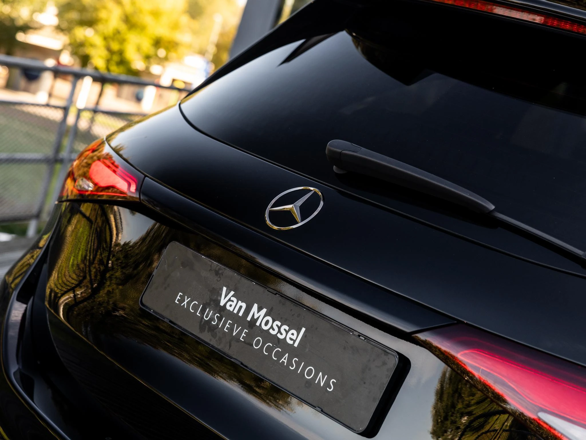 Mercedes-Benz-GLC-image-44