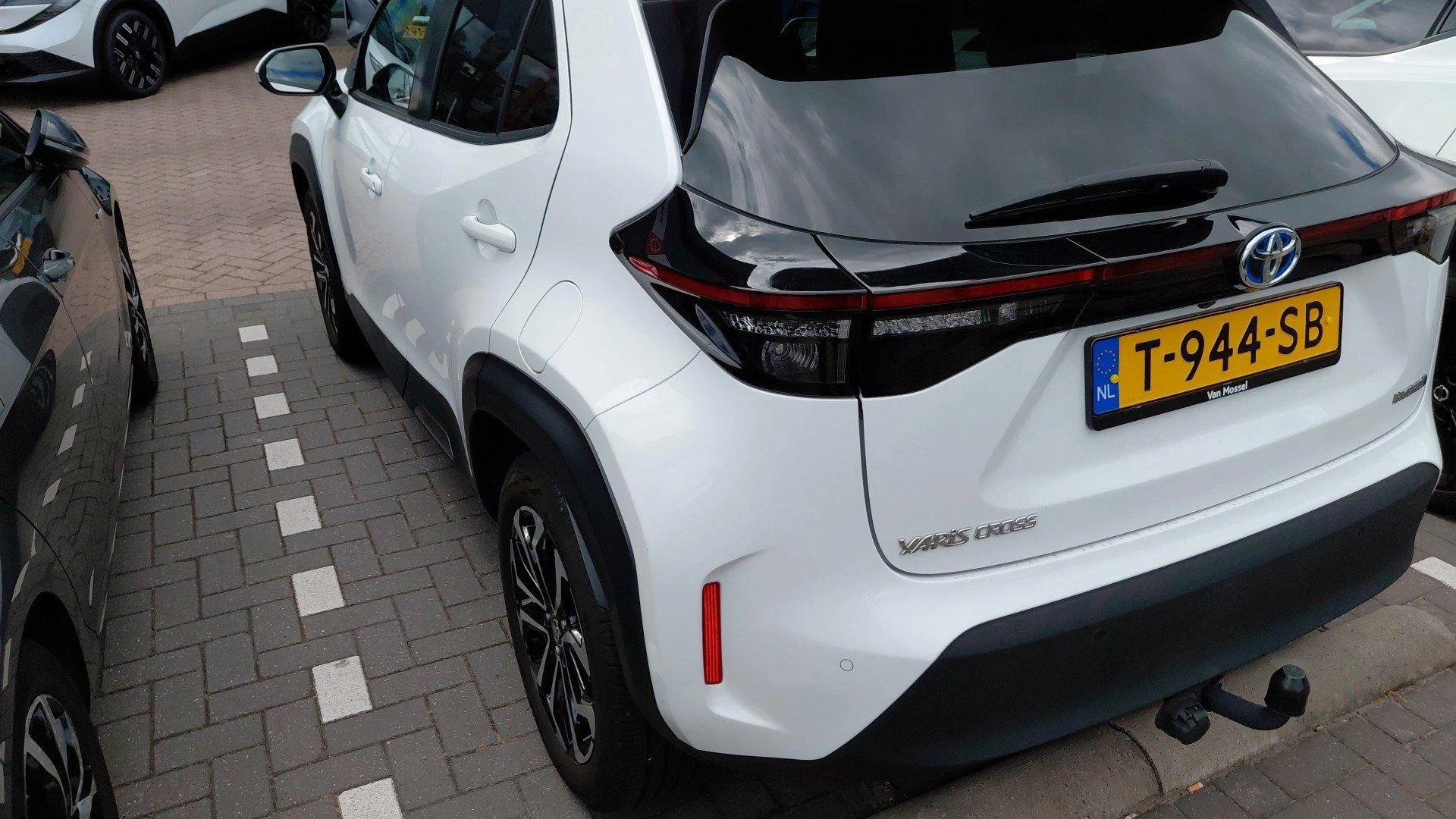 Toyota-Yaris Cross-image-8