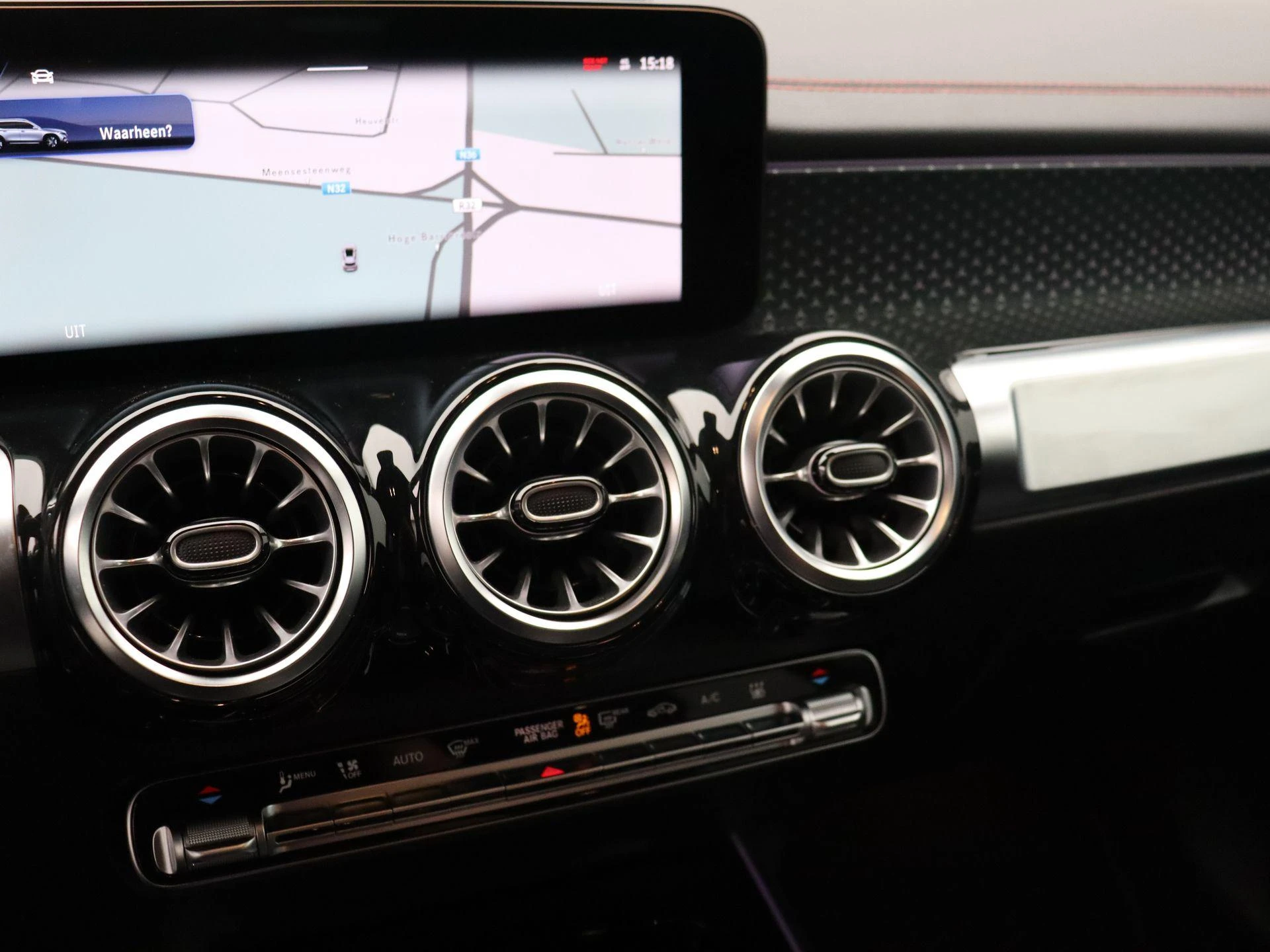 Mercedes-Benz EQB 250+ Star Edition + BURMESTER + HEAD UP + PANORAMISCH DAK +