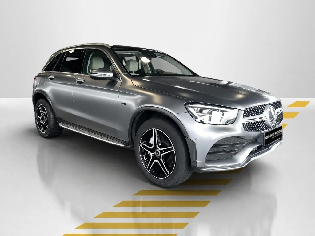 Mercedes-Benz-GLC 300 e-image-16