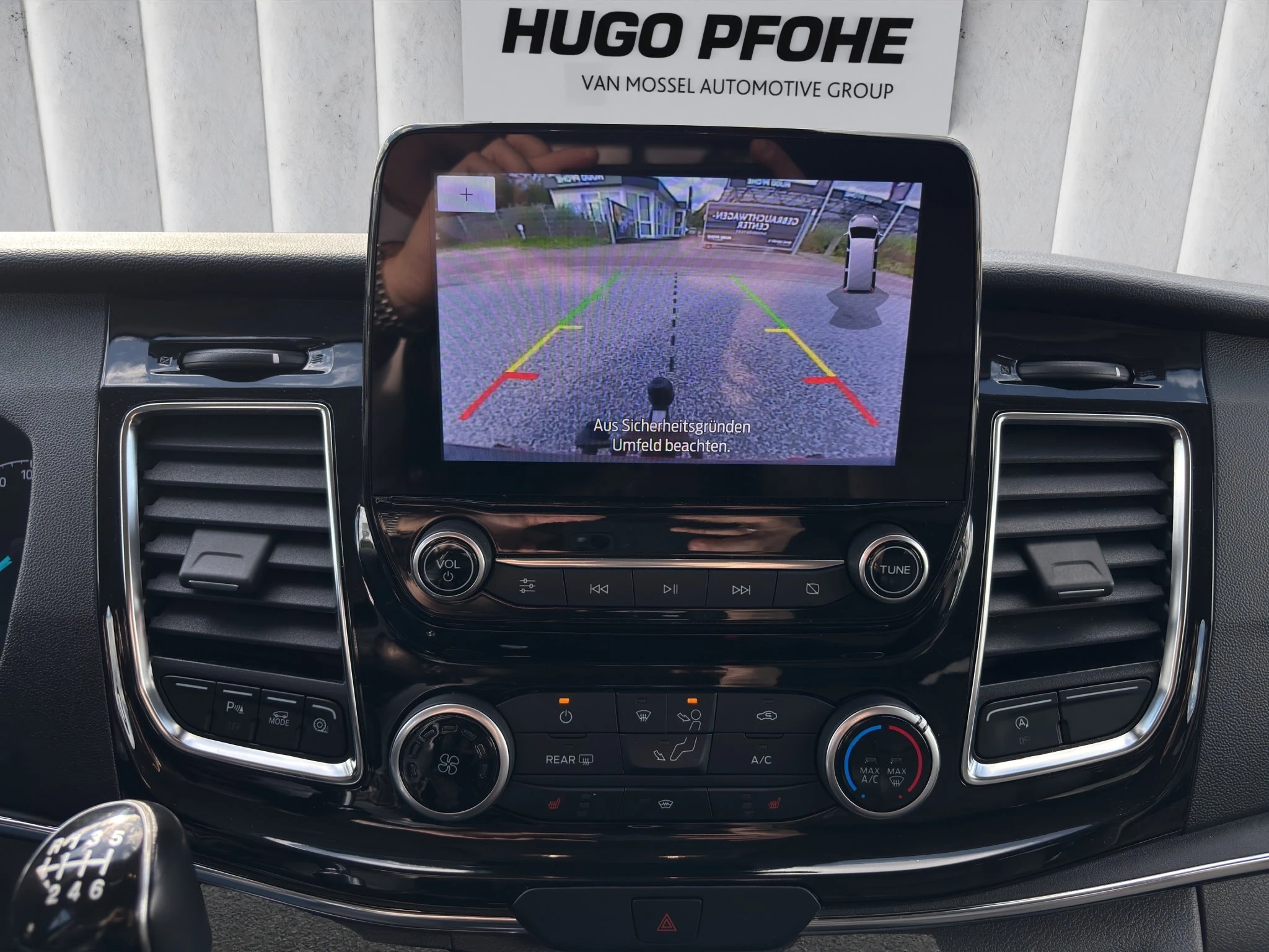 Ford-Tourneo Custom-image-14