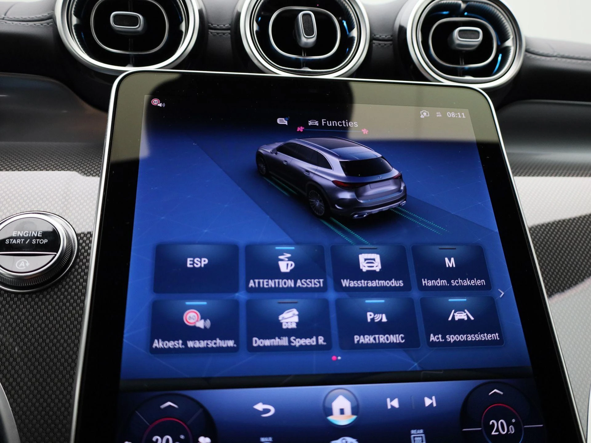 Mercedes-Benz-GLC-image-29