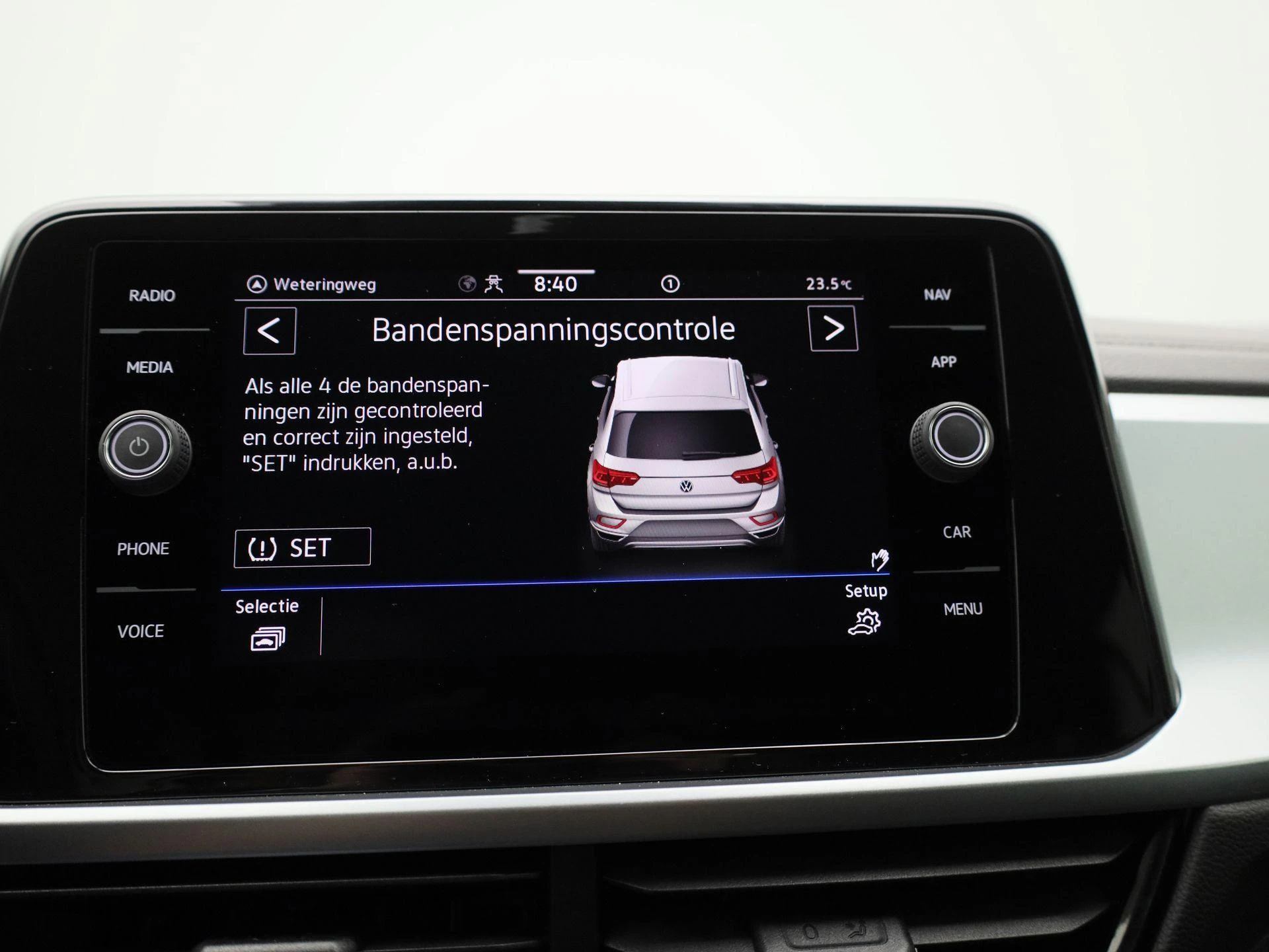 Volkswagen-T-Roc-image-22