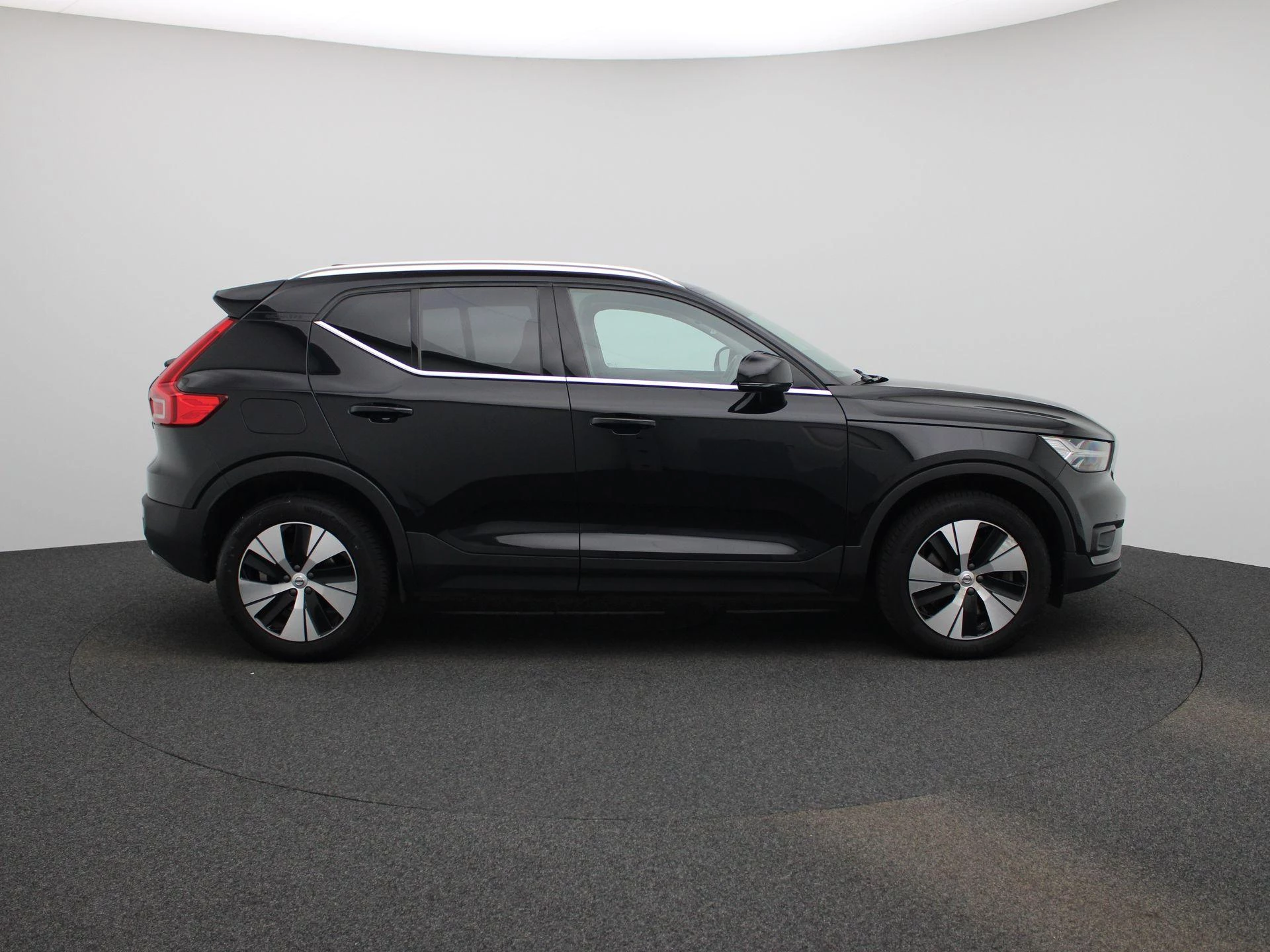 Volvo-XC40-image-7