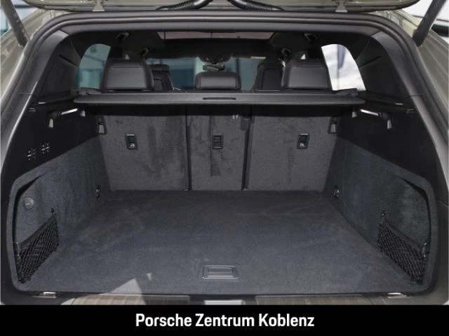 Porsche Cayenne Electric -