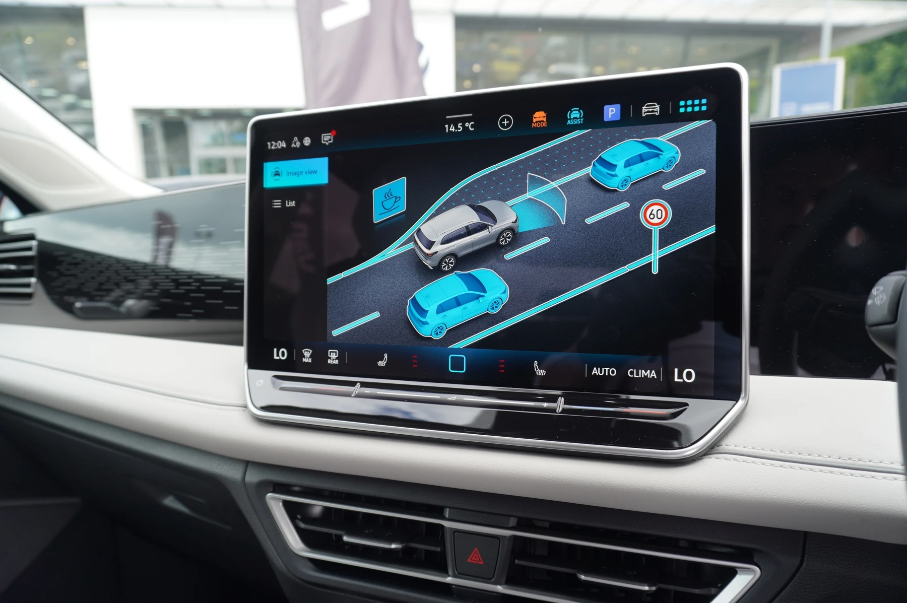 Volkswagen-Tiguan-image-38