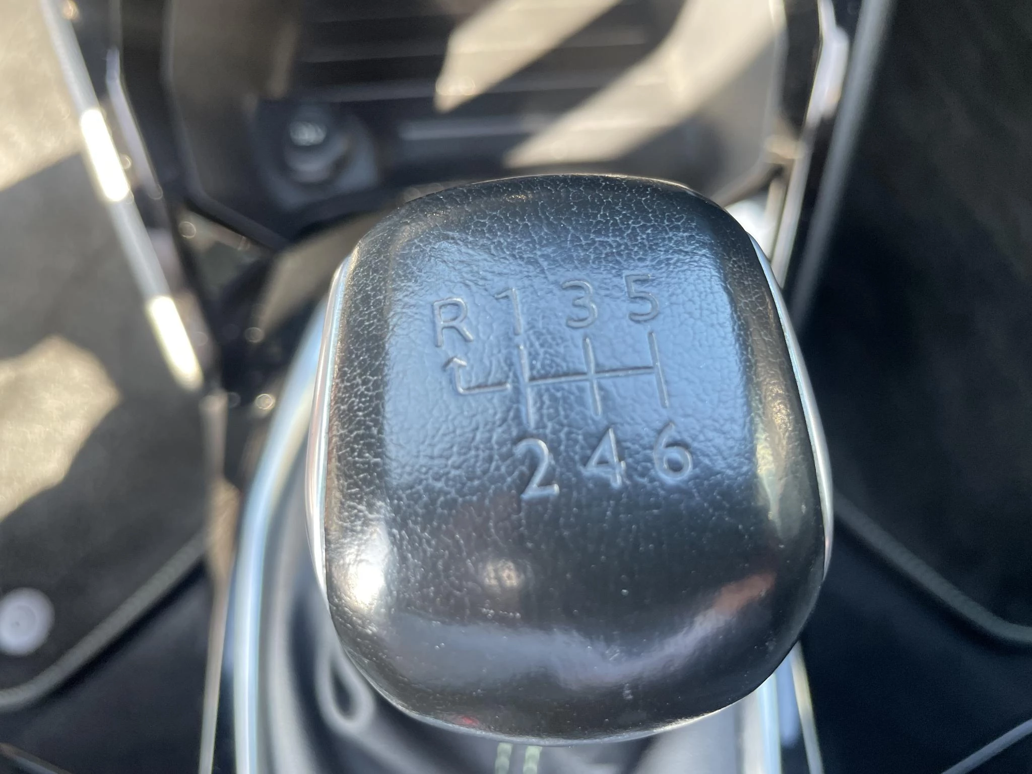 Peugeot-2008-image-16