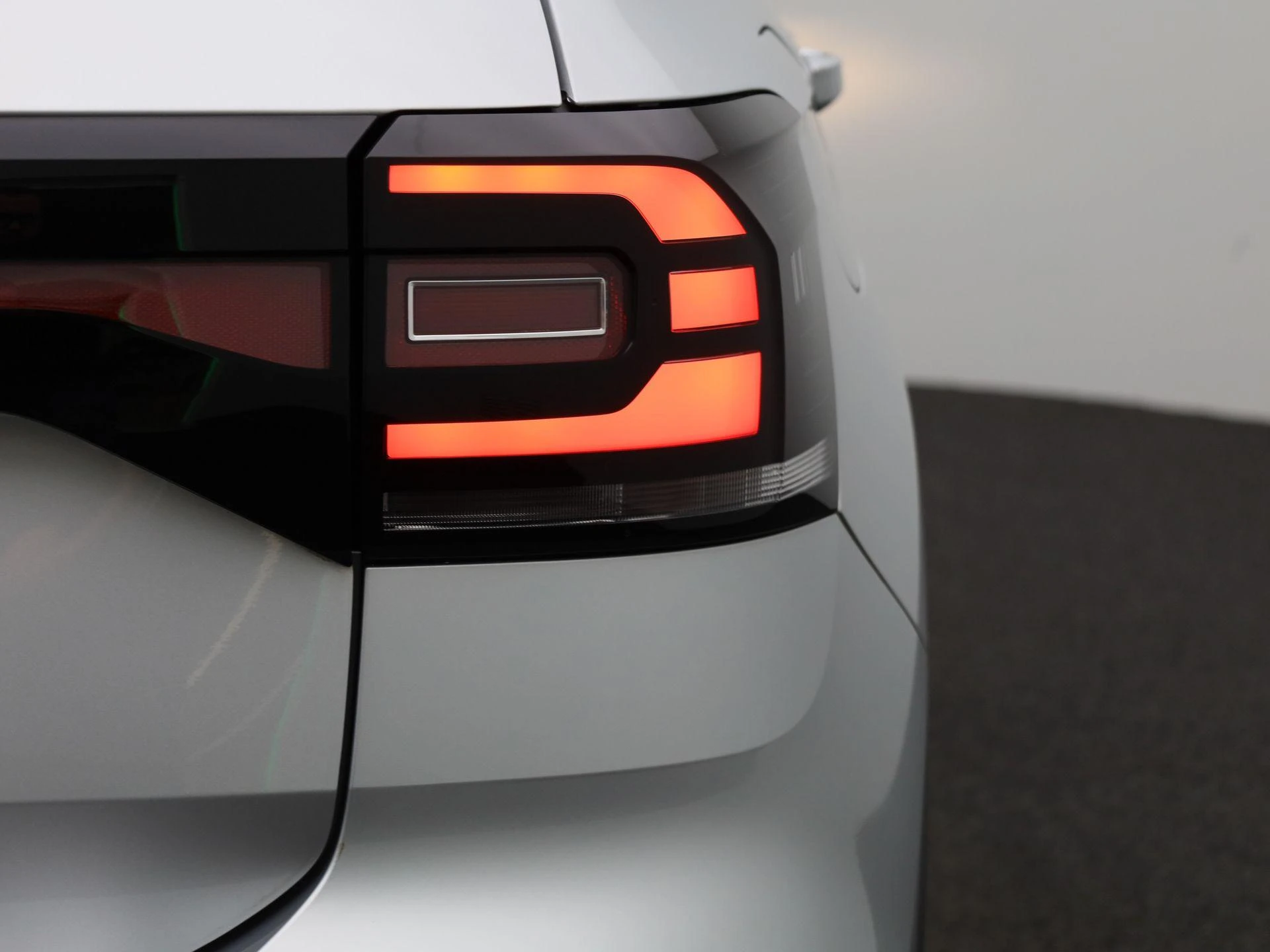 Volkswagen-T-Cross-image-31