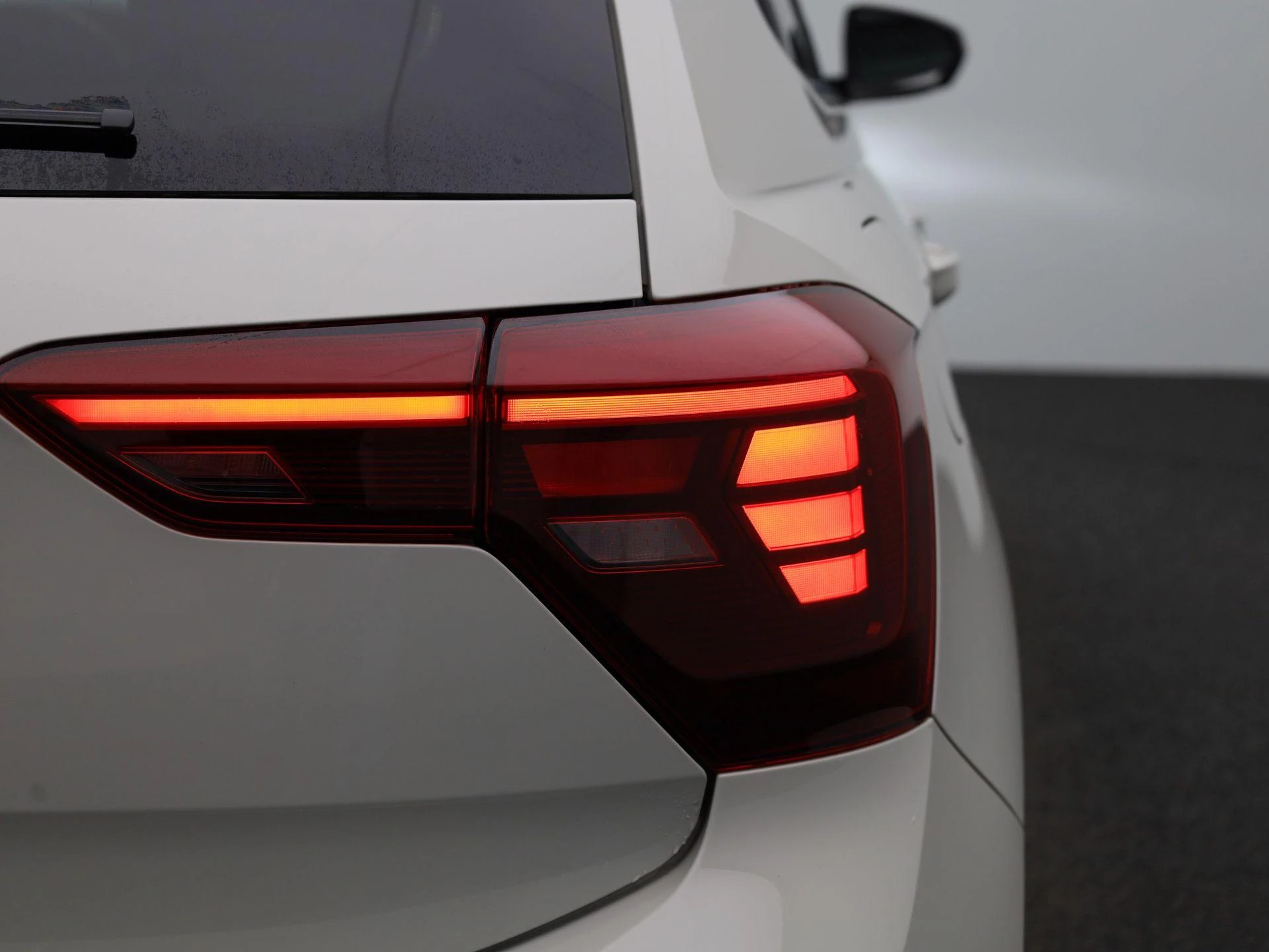 Volkswagen-Polo-image-31