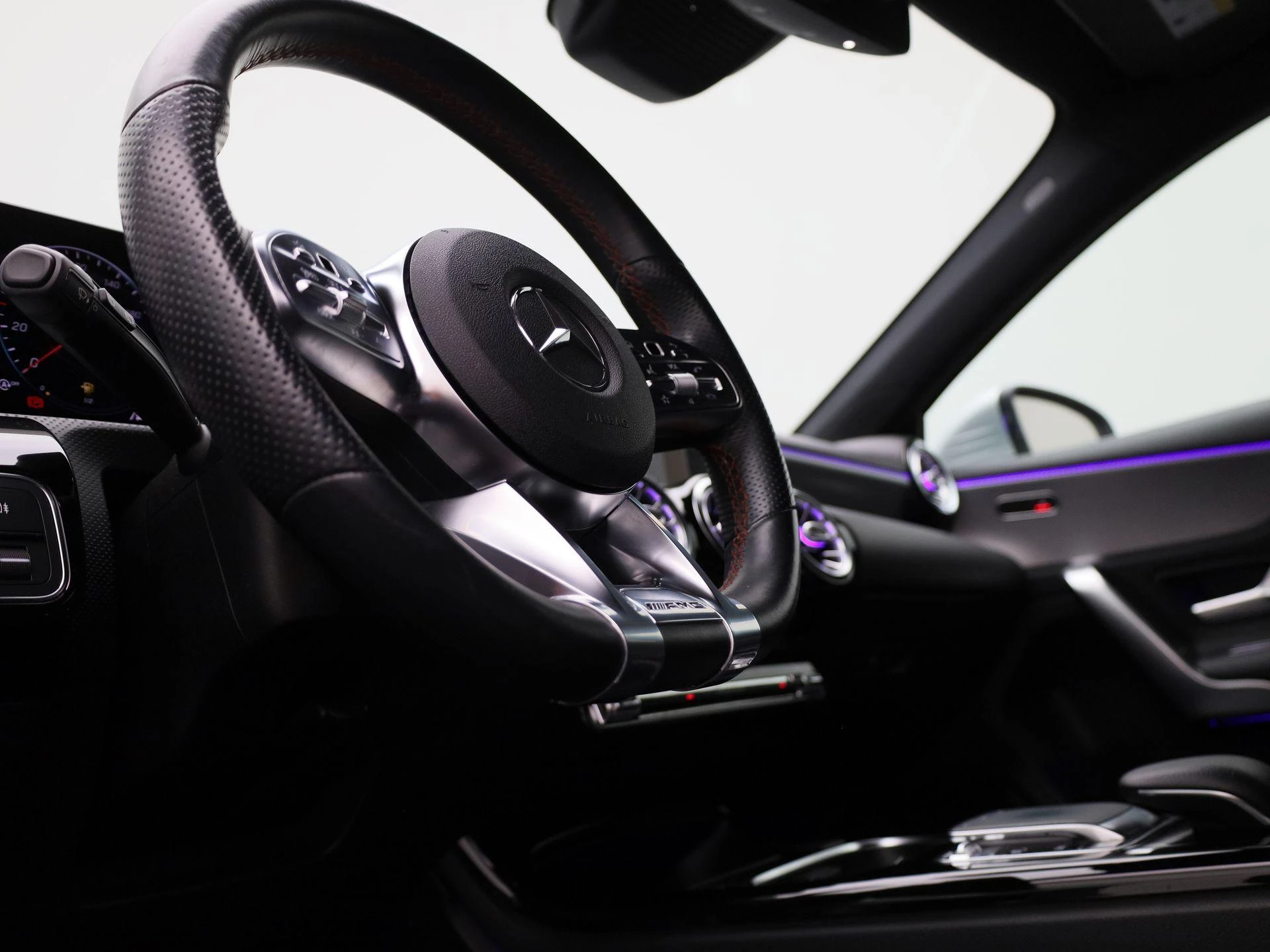 Mercedes-Benz-A-Klasse-image-34