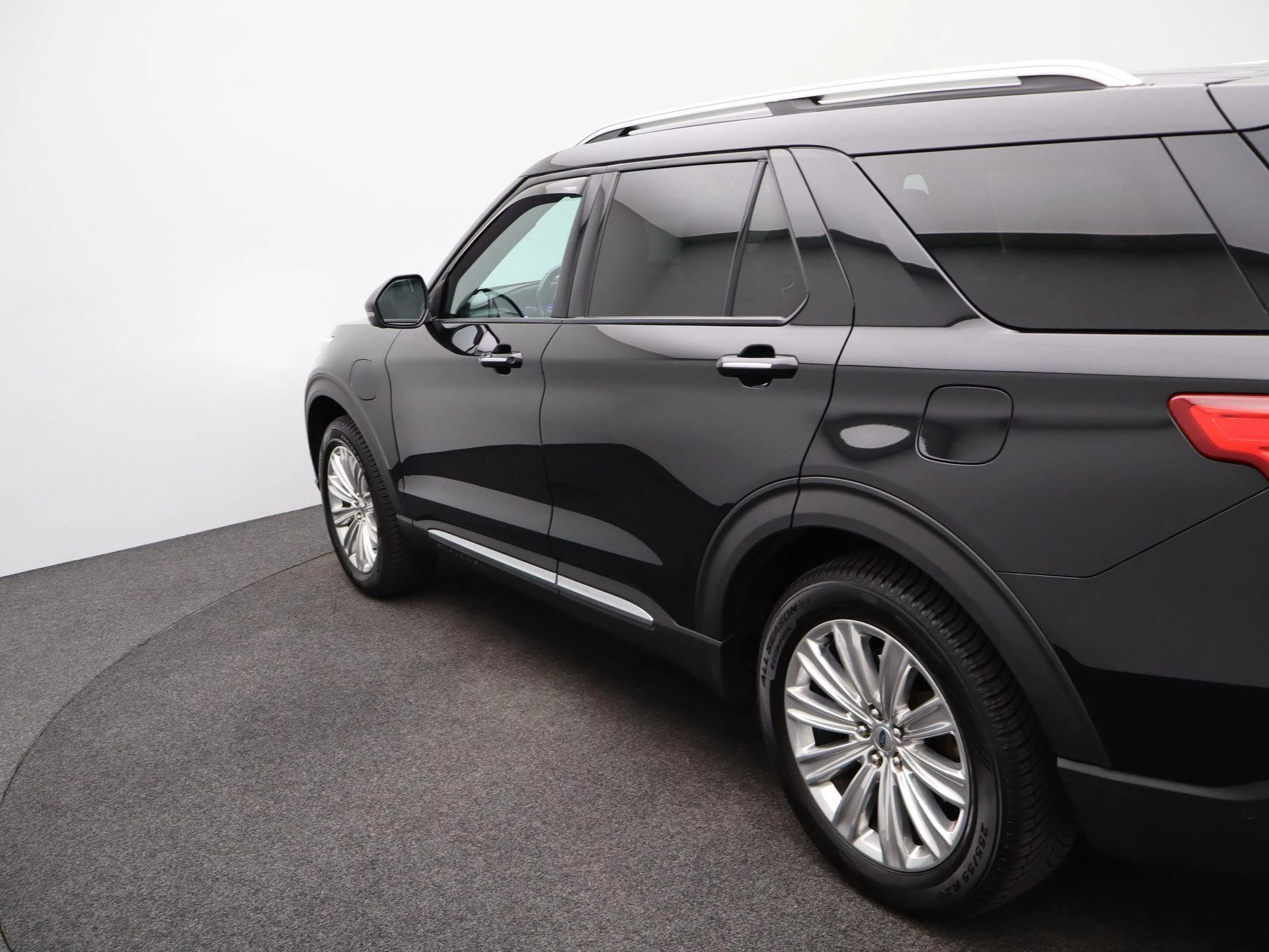 Ford-Explorer-image-43