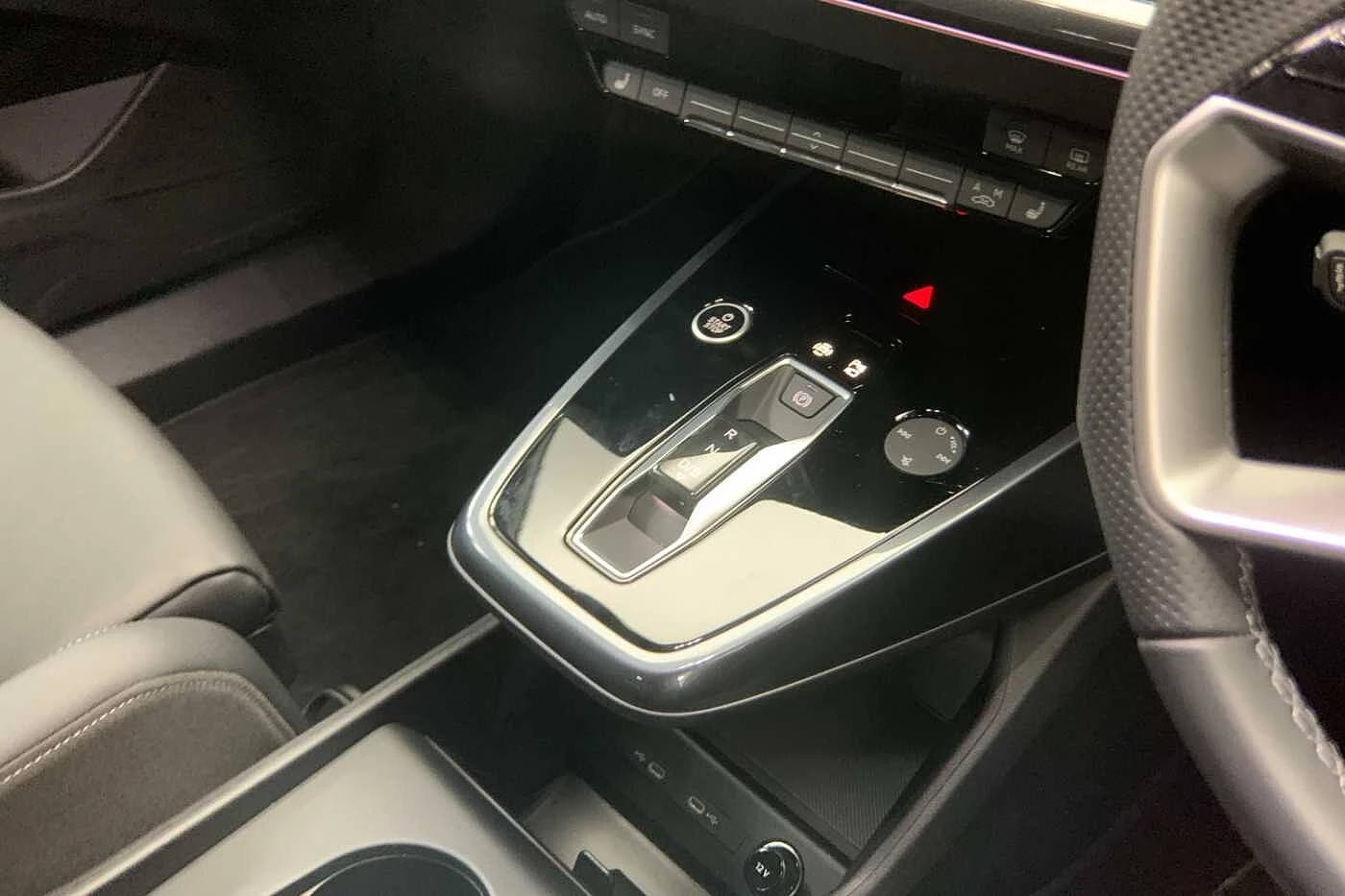 Audi-Q4 Sportback e-tron-image-7
