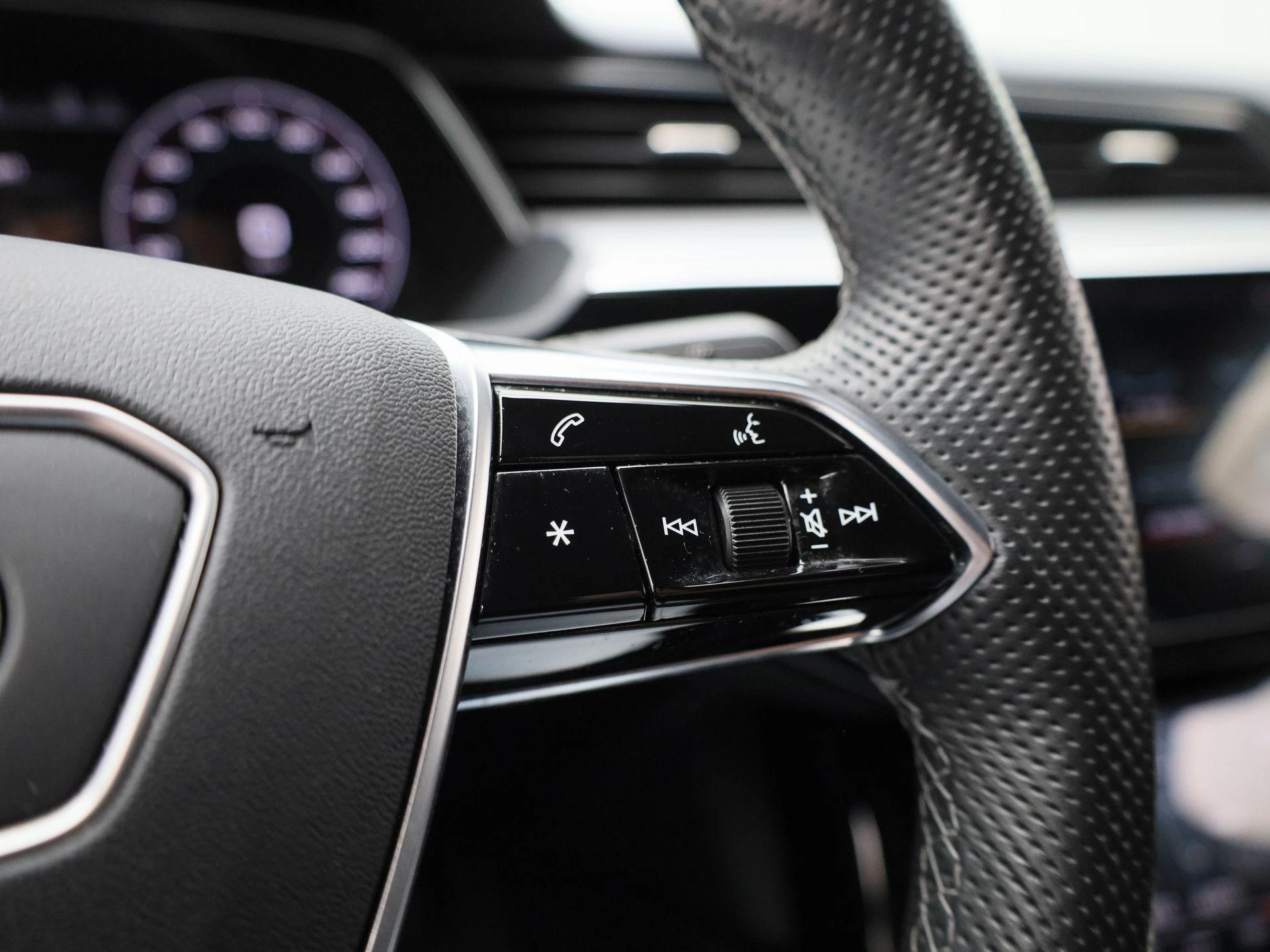 Audi-e-tron-image-18