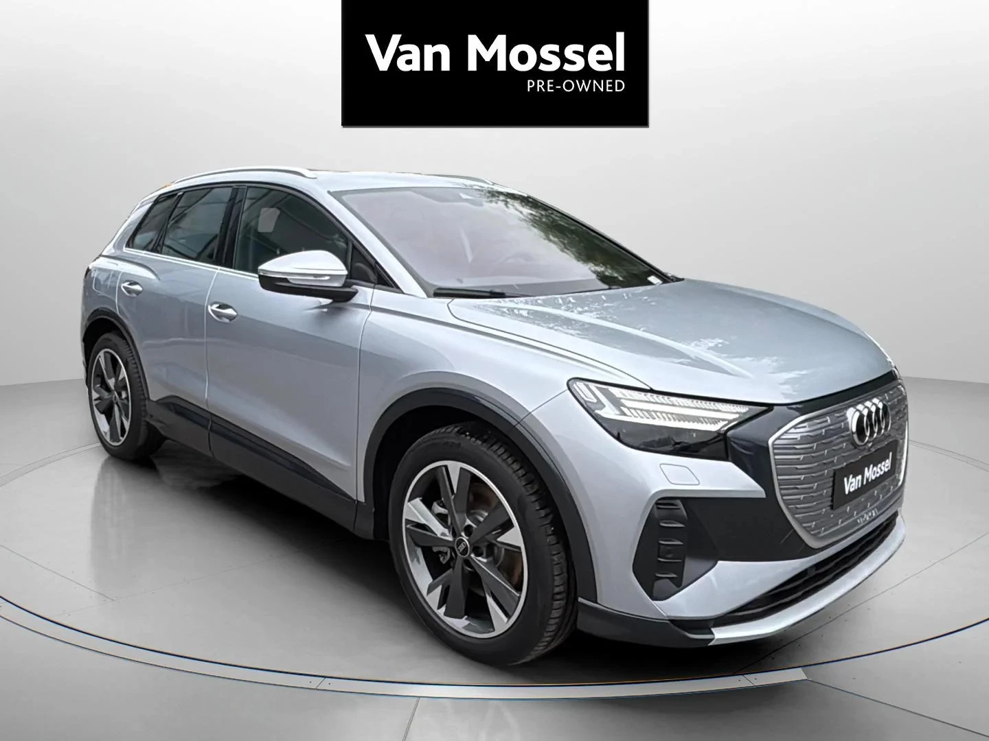 Audi-Q4 e-tron-image-6