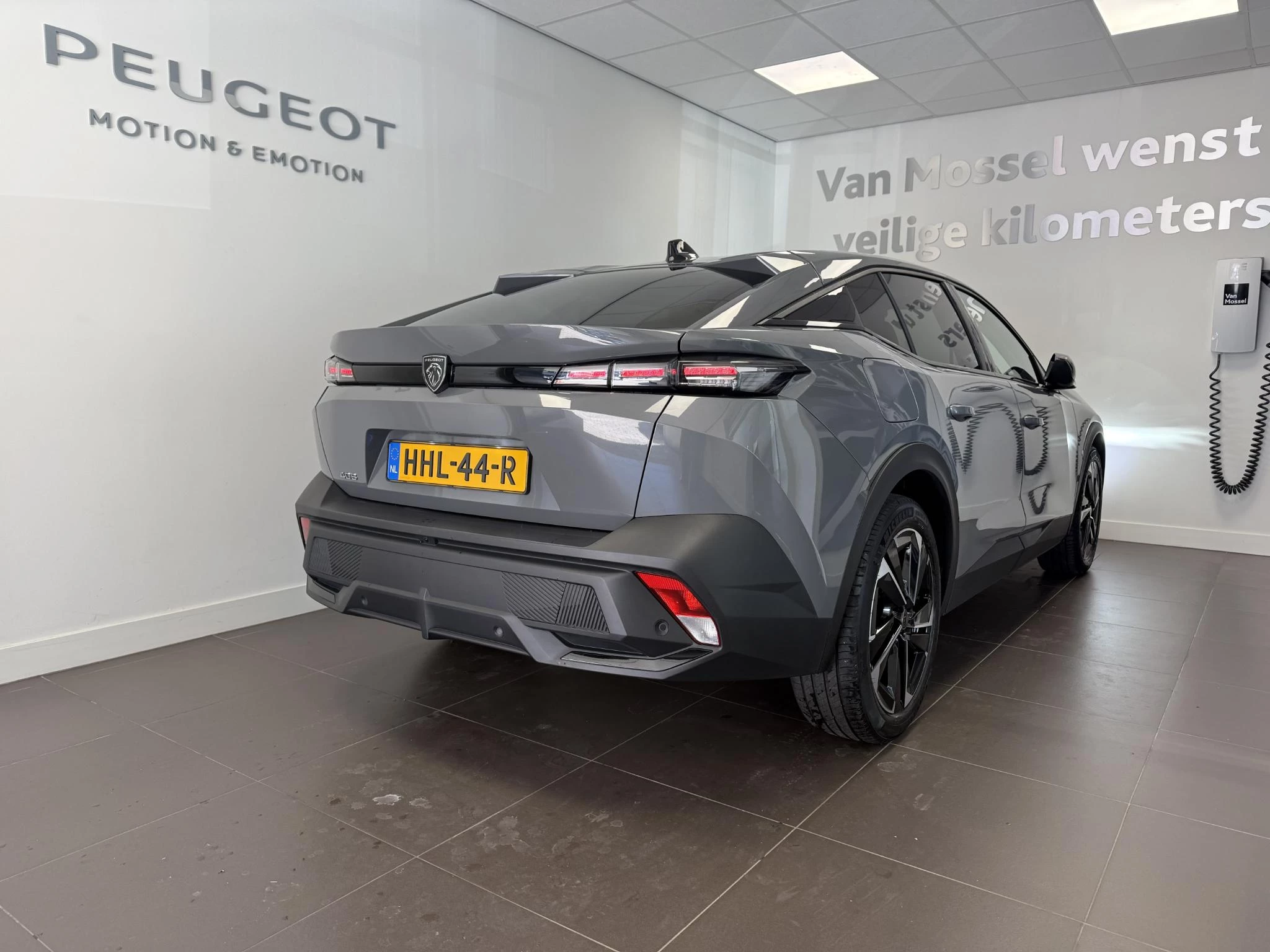 Peugeot-408-image-2
