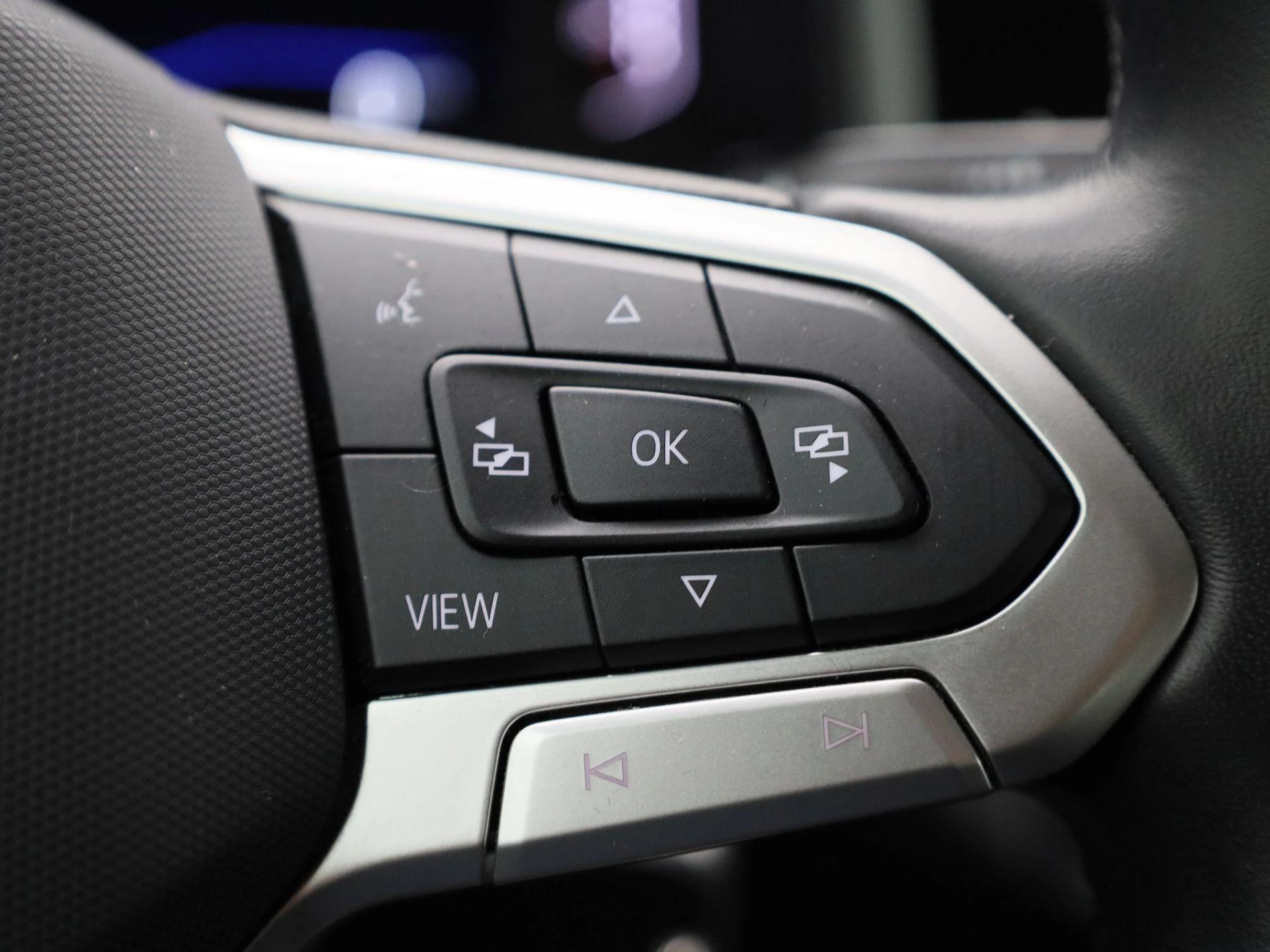 Volkswagen-Polo-image-24