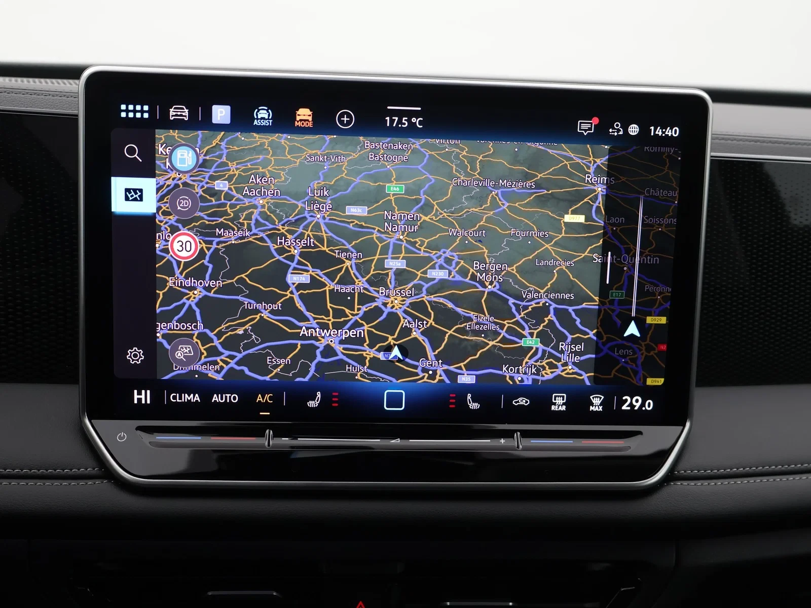 Volkswagen-Tiguan-image-14