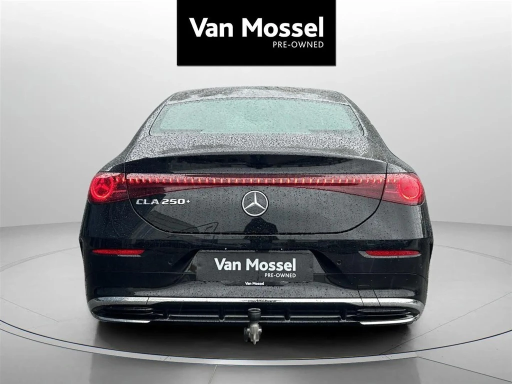 Mercedes-Benz-CLA-image-5