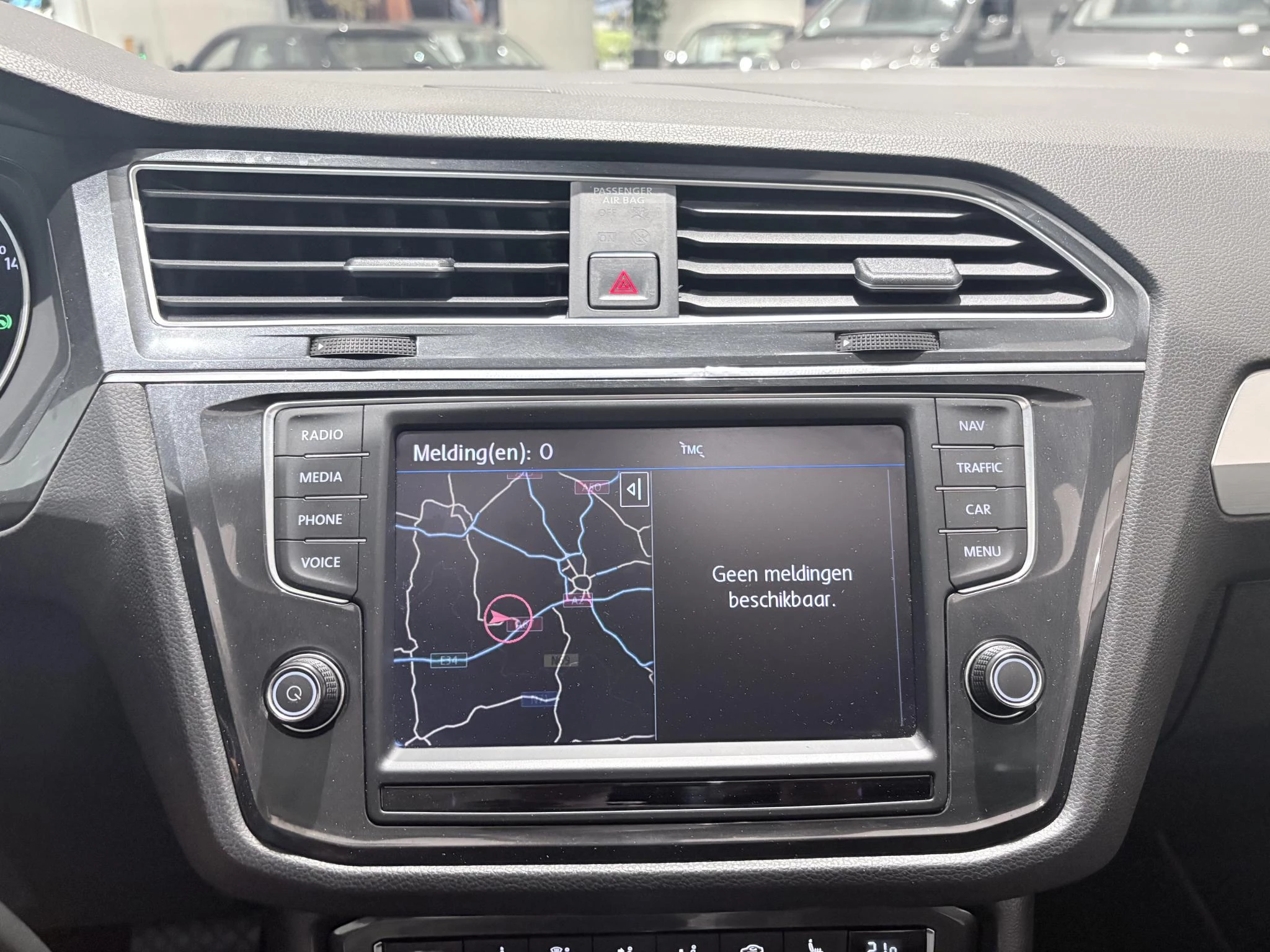 Volkswagen-Tiguan-image-23
