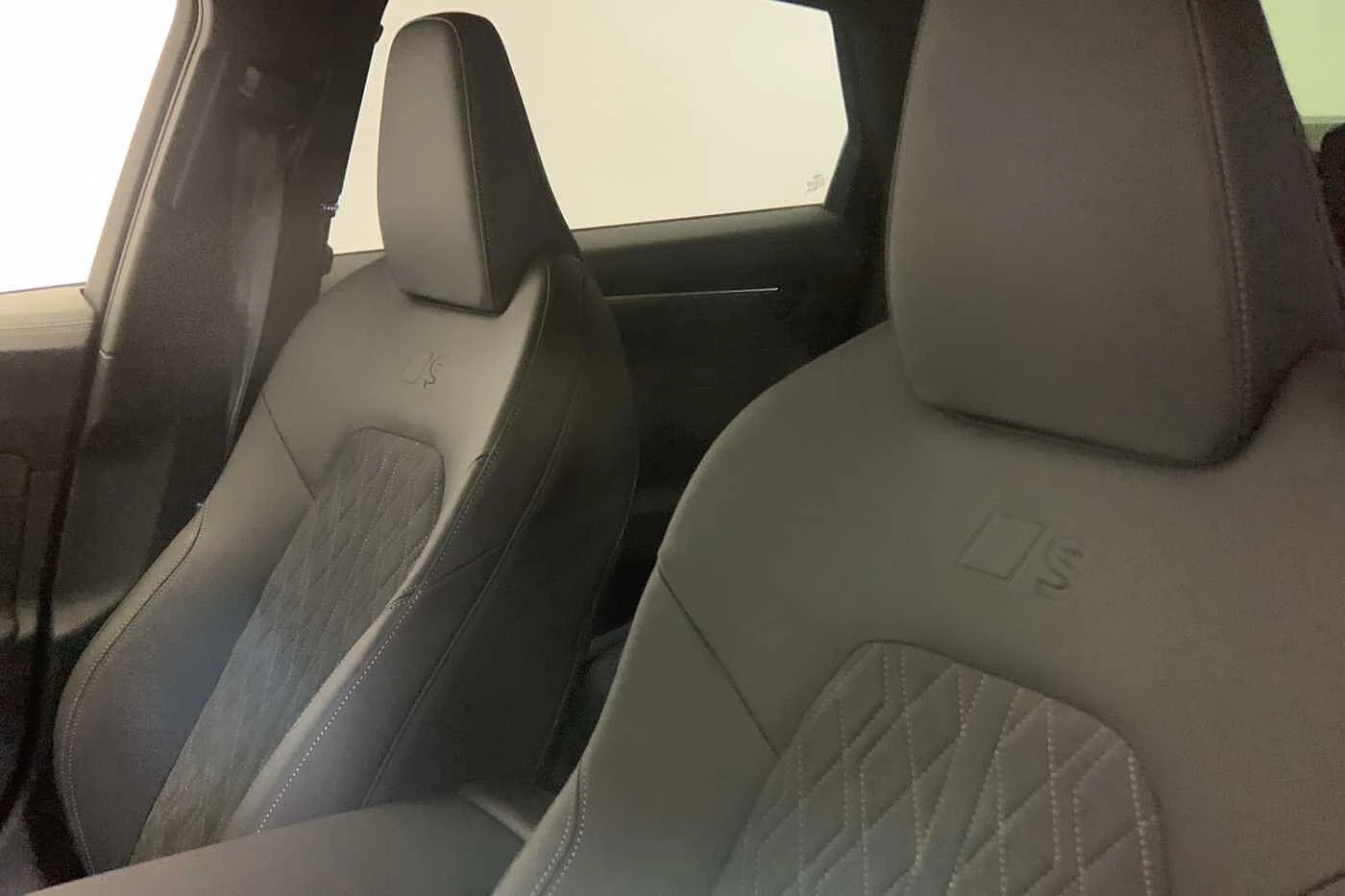 Audi-A6-image-8