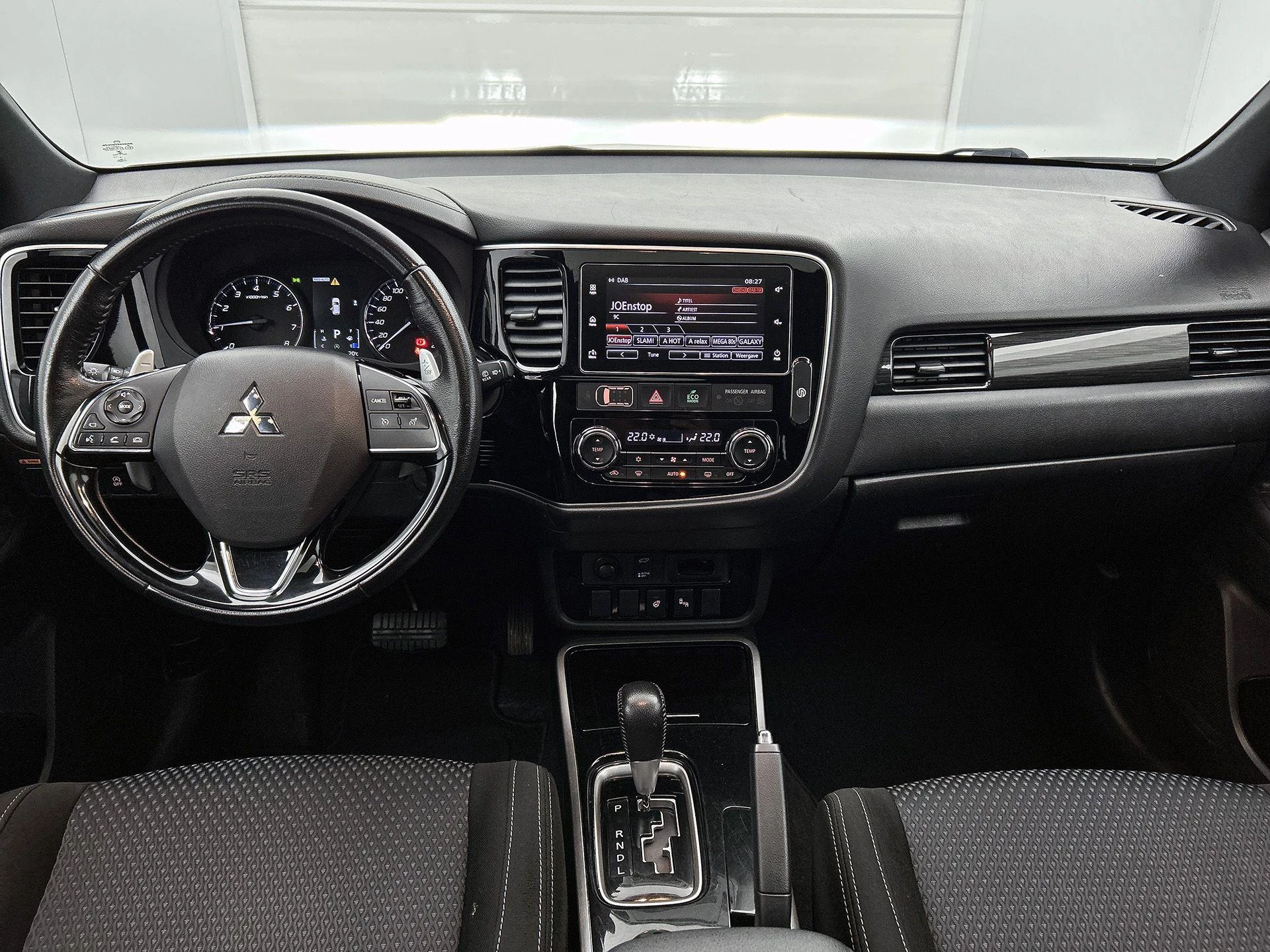 Mitsubishi-Outlander-image-17