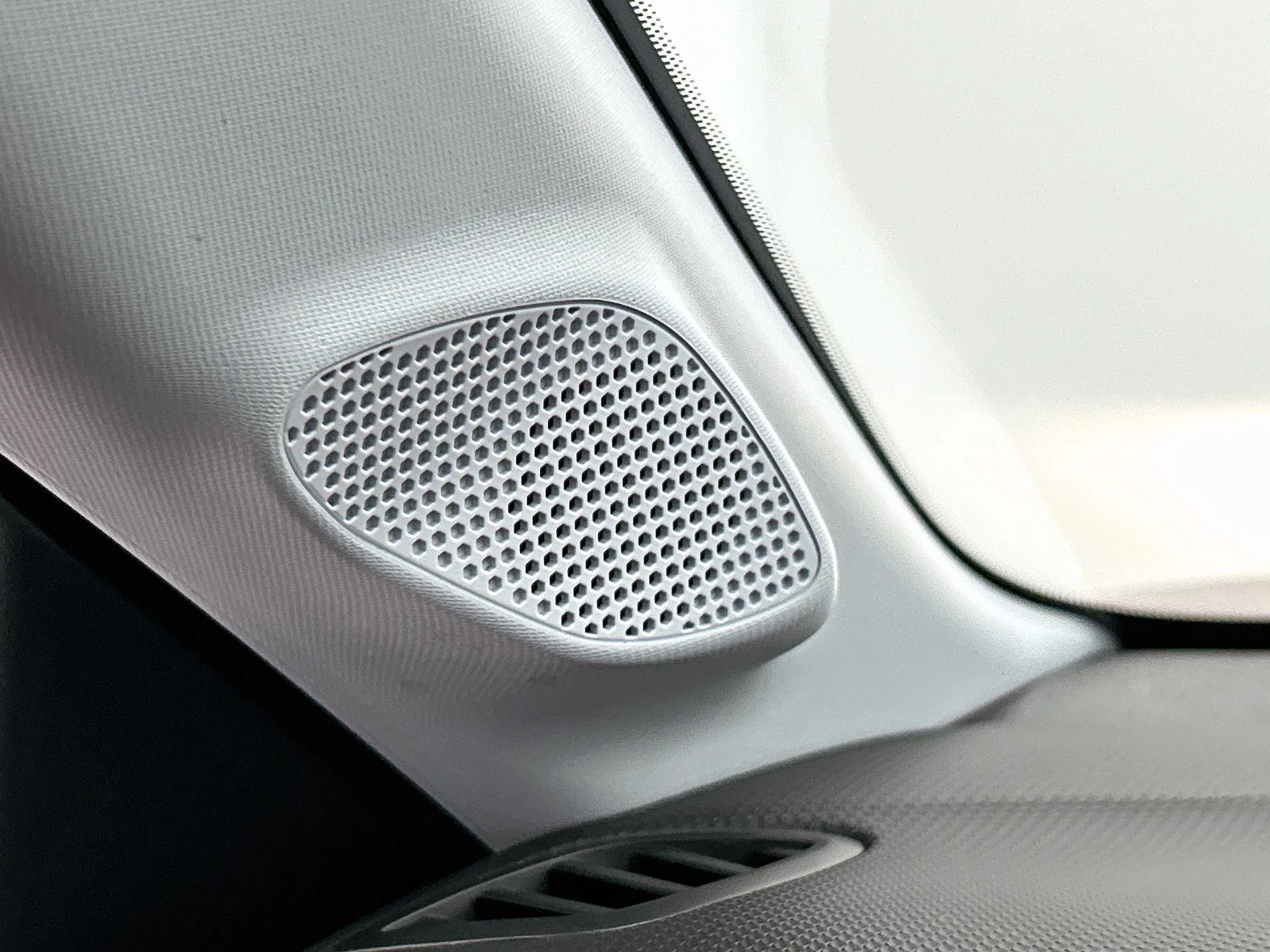 Opel-Corsa-image-10