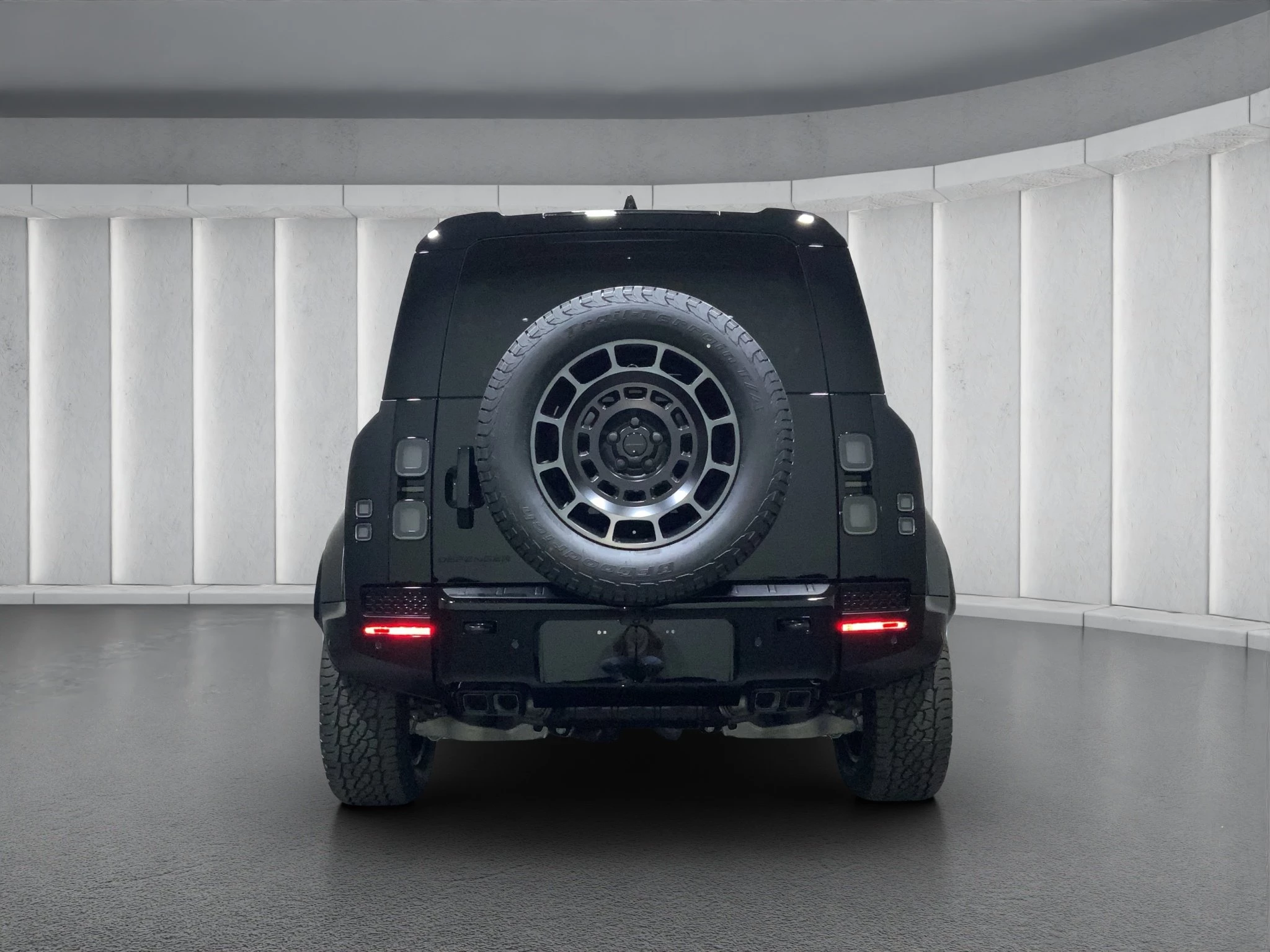 Land Rover-Defender-image-2