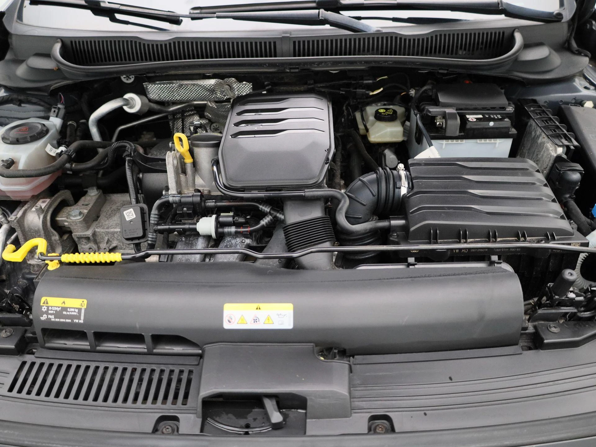Volkswagen-Polo-image-30
