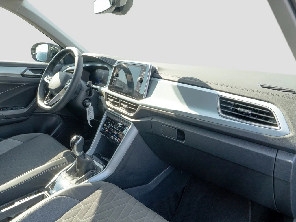 Volkswagen-T-Roc-image-7