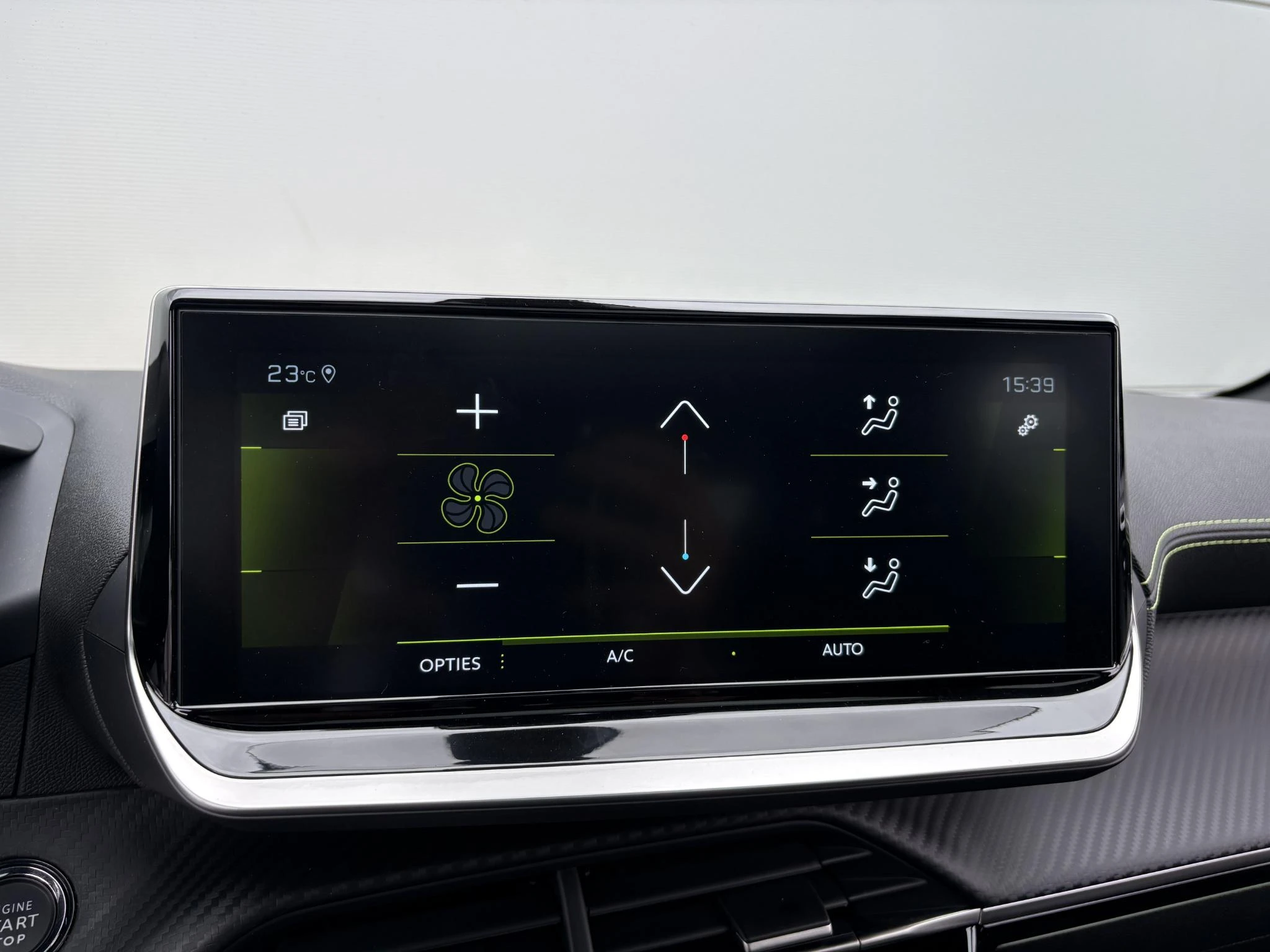 Peugeot-208-image-17