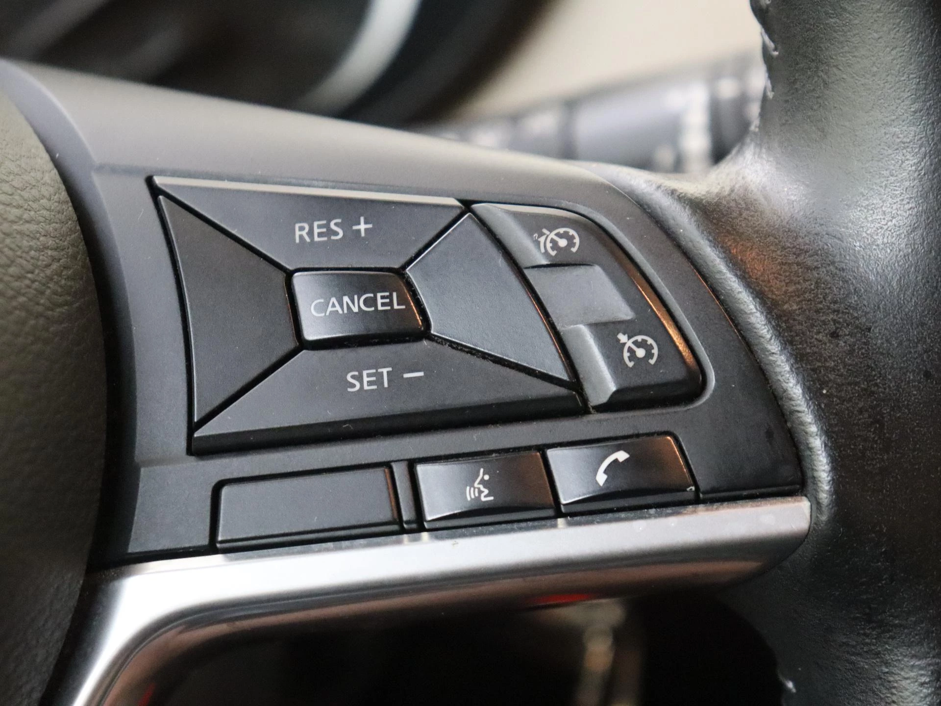 Nissan-Micra-image-13