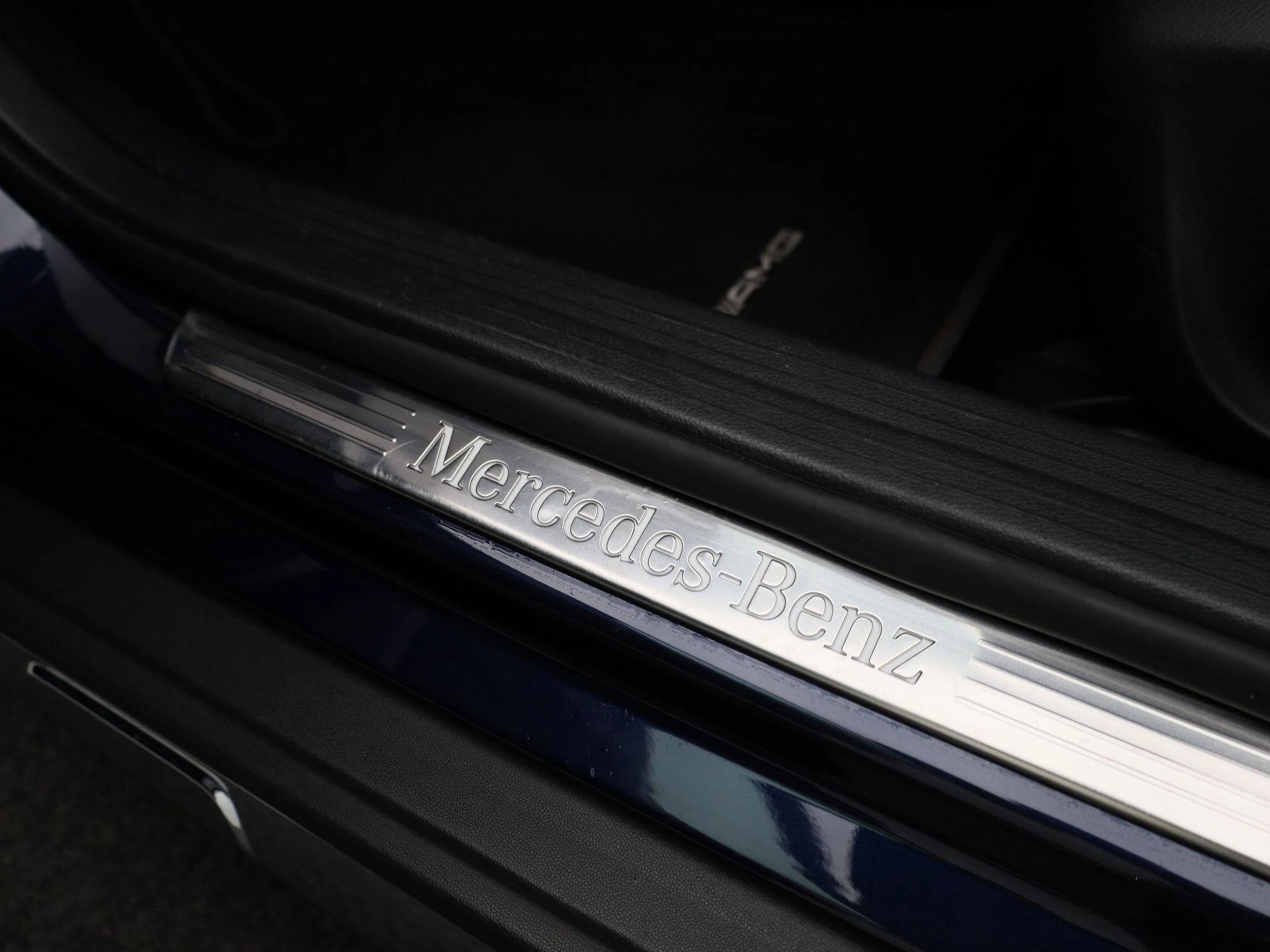 Mercedes-Benz-GLA-image-36