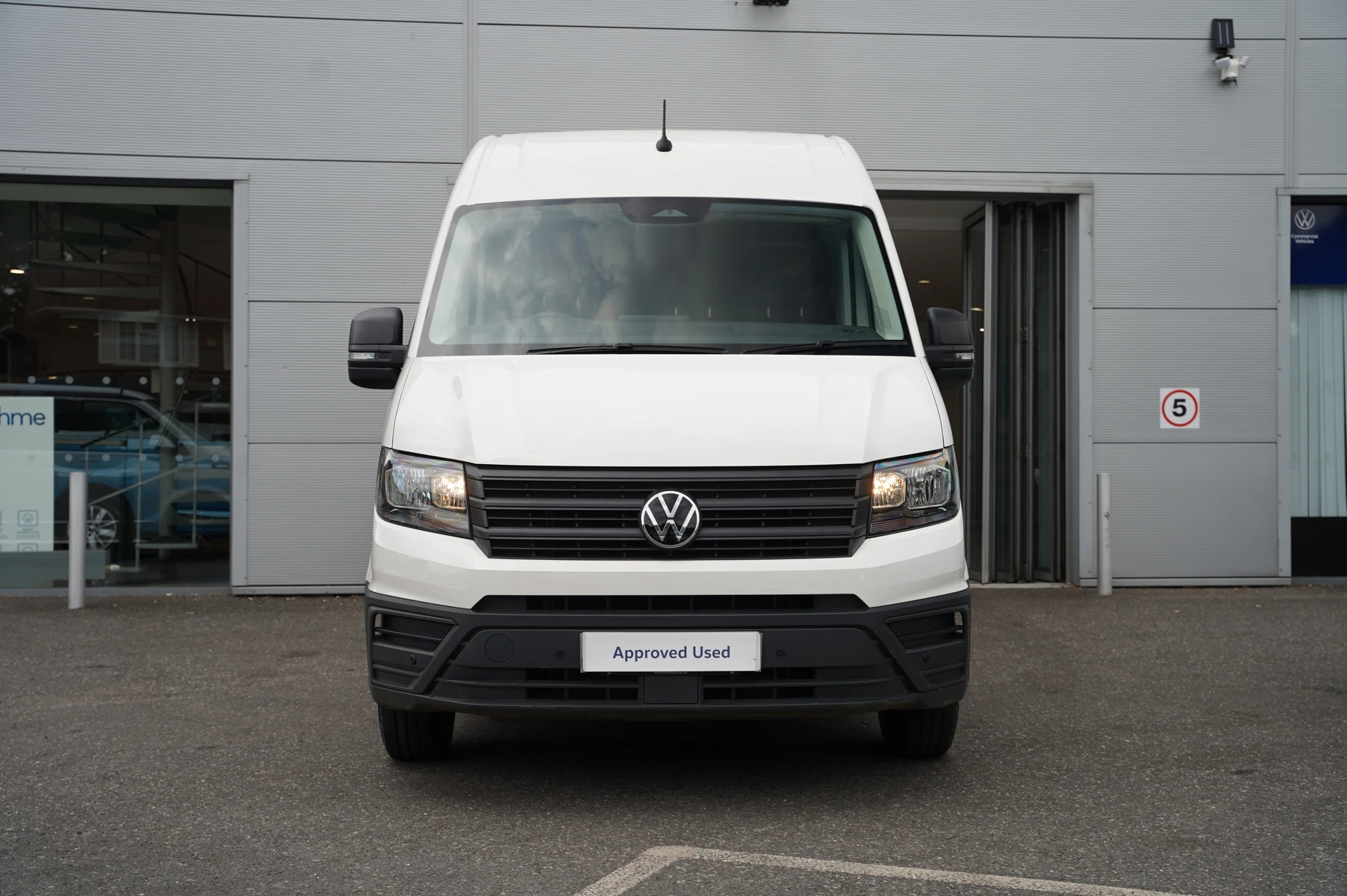 Volkswagen-Crafter-image-6