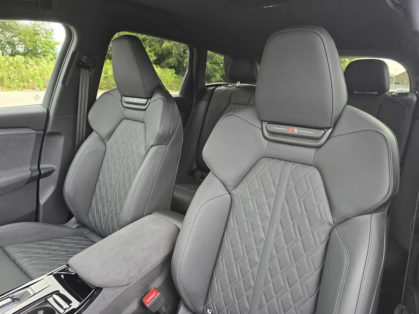 Audi-Q6 e-tron-image-35