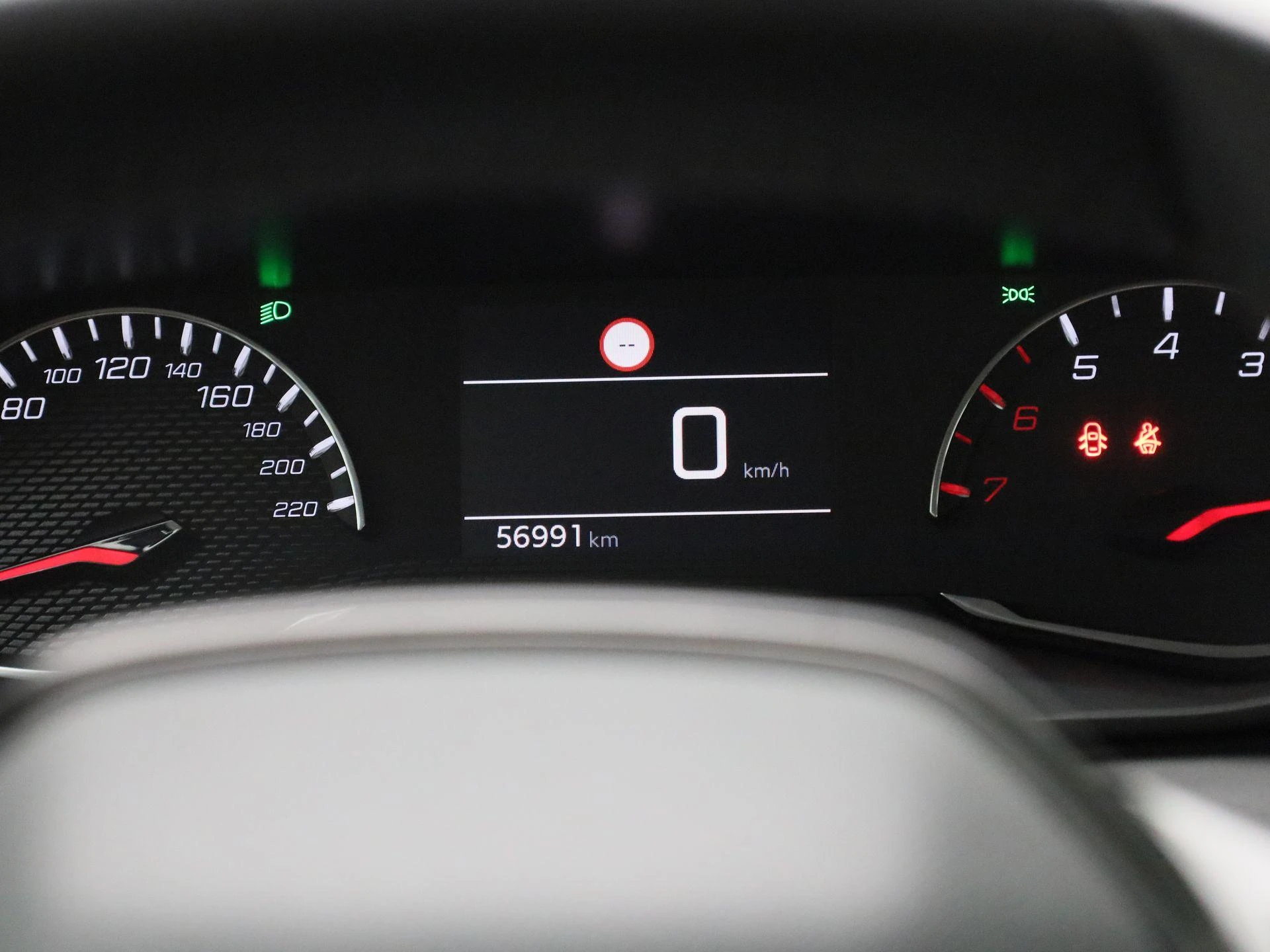 Peugeot-208-image-7