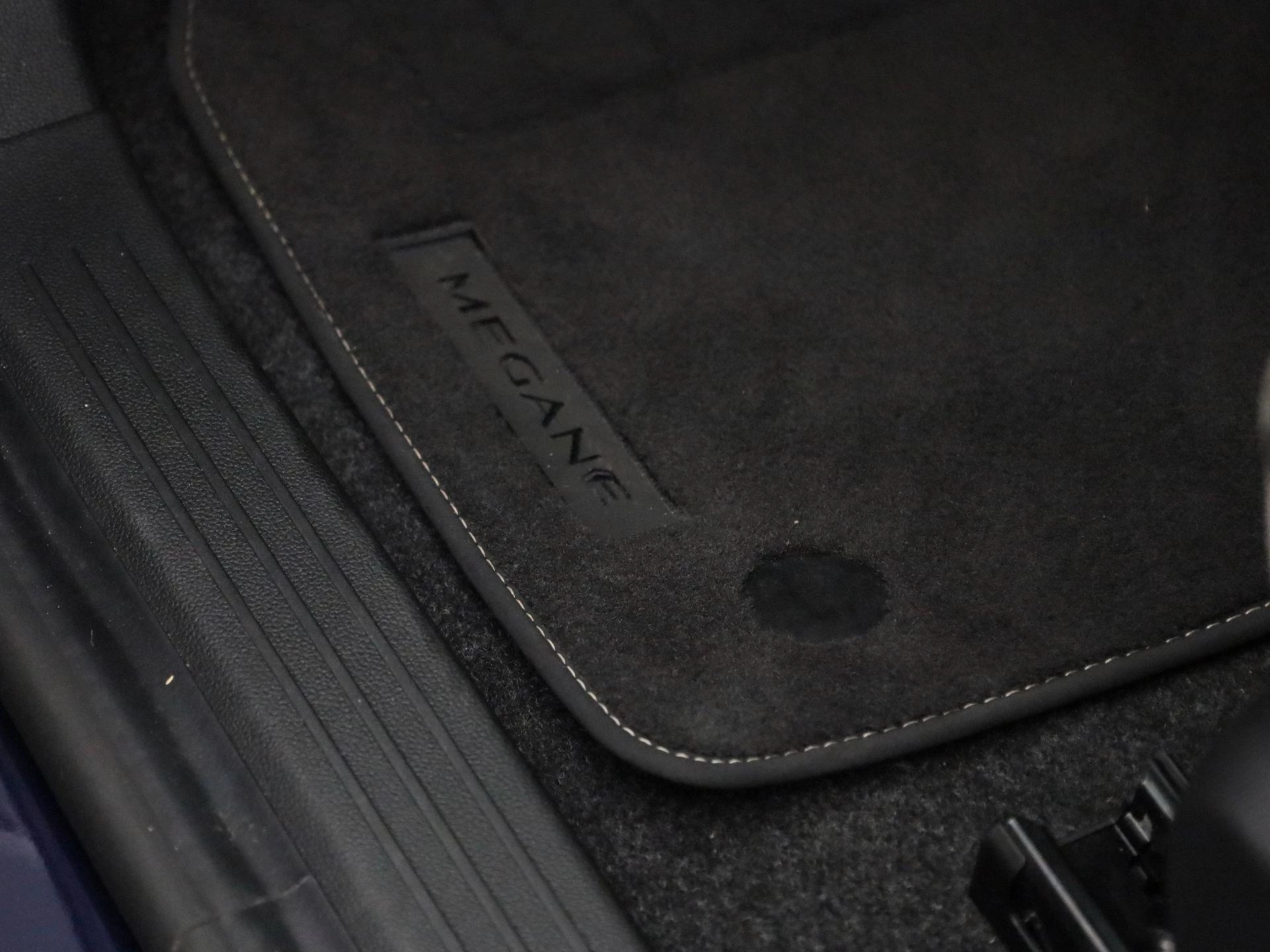 Renault-Megane E-Tech-image-29