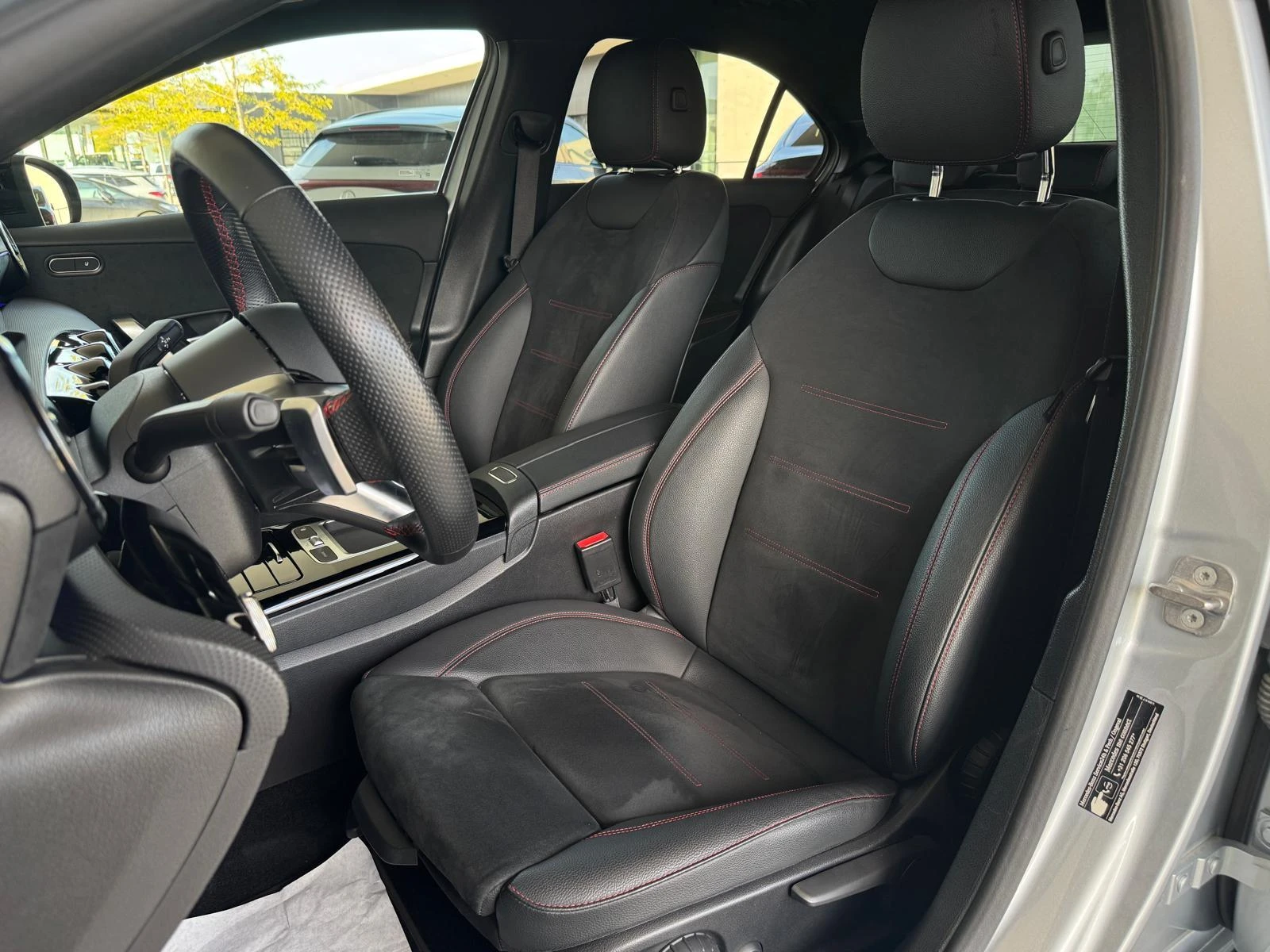 Mercedes-Benz-Classe A-image-9