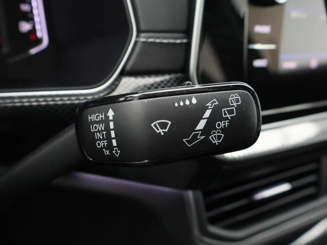 Volkswagen-T-Cross-image-15