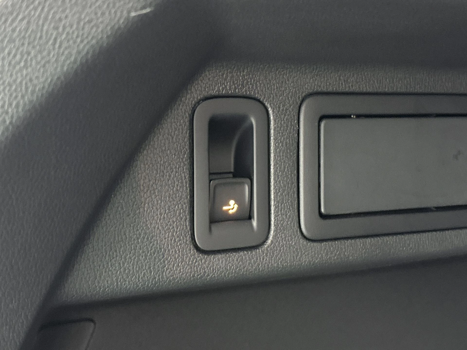 Volkswagen-Tiguan-image-8