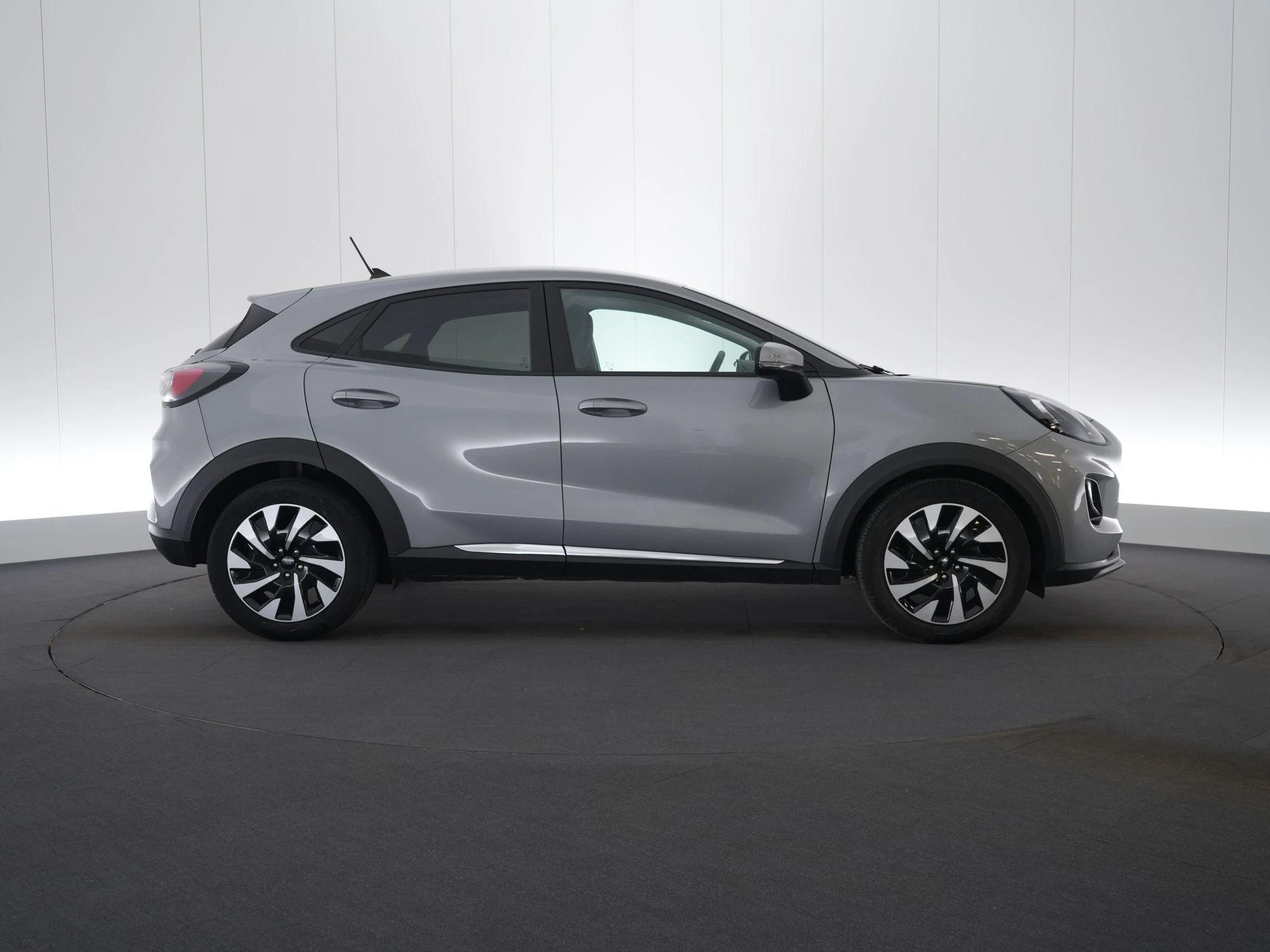 Ford Puma 1.0i Ecoboost mHEV 92kW Titanium